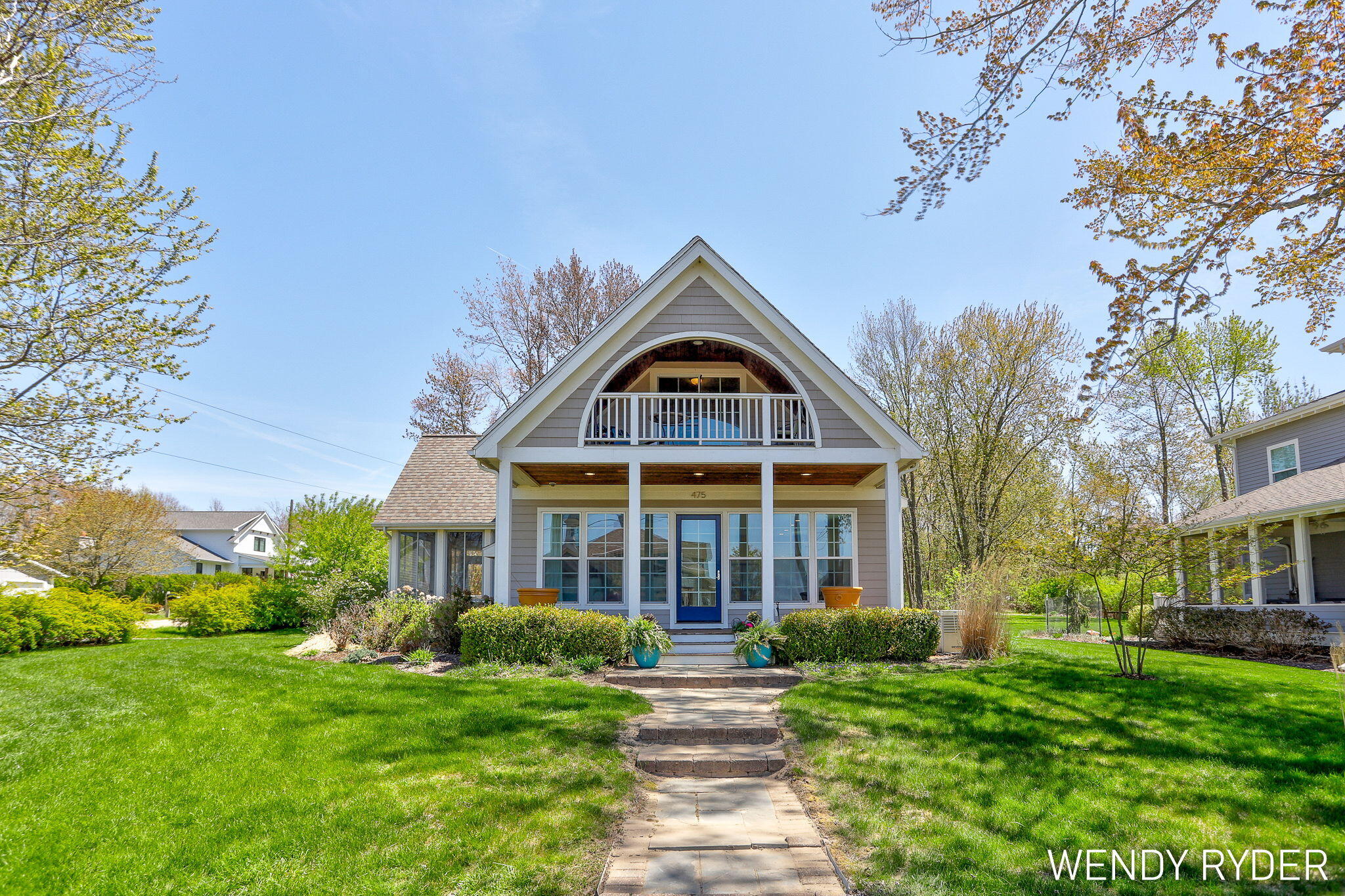 South Haven, Michigan, 49090, United States, 4 Bedrooms Bedrooms, ,4 BathroomsBathrooms,Residential,For Sale,1907418