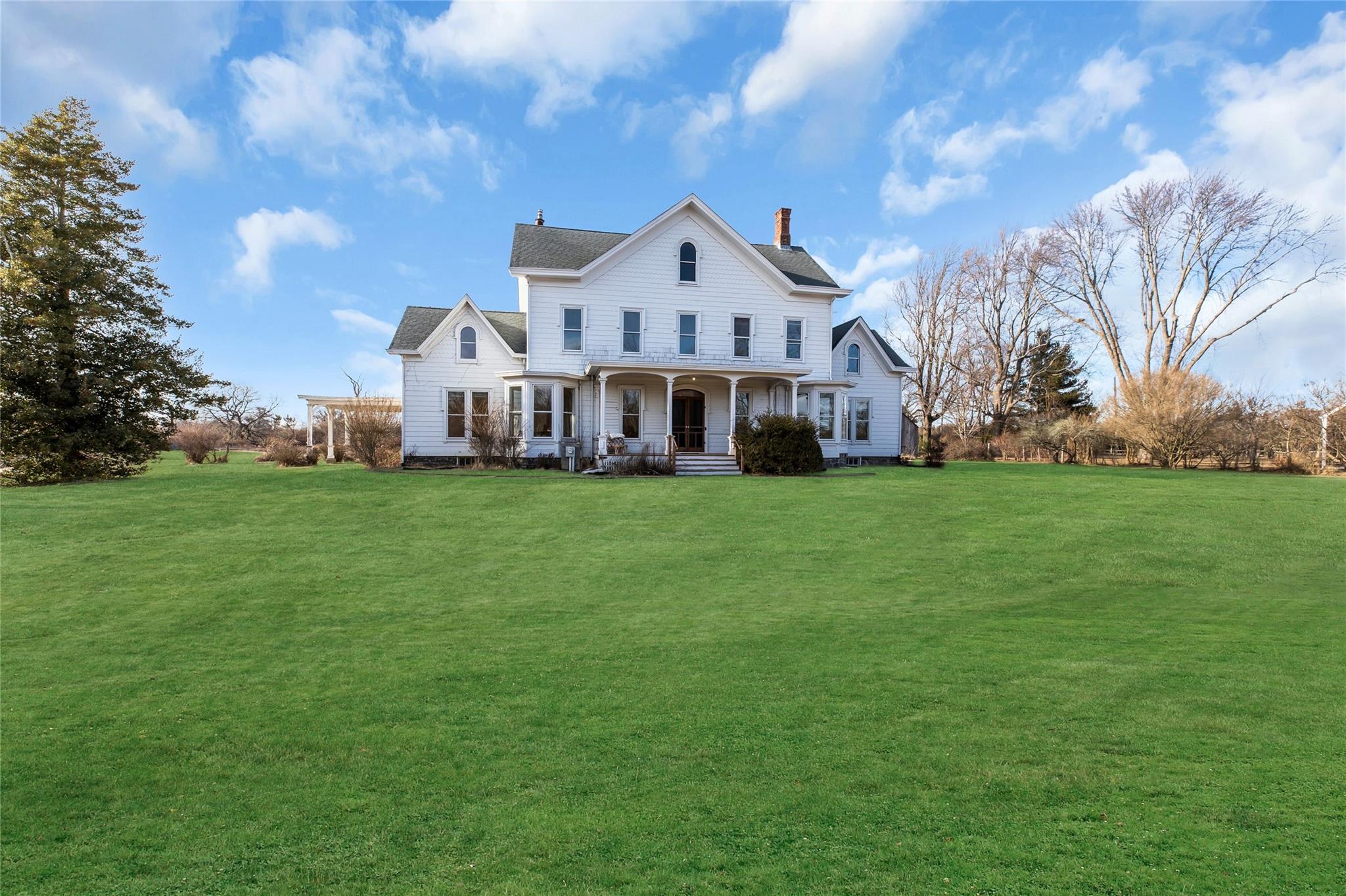 Orient, New York, 11957, United States, 7 Bedrooms Bedrooms, ,3 BathroomsBathrooms,Residential,For Sale,1696050