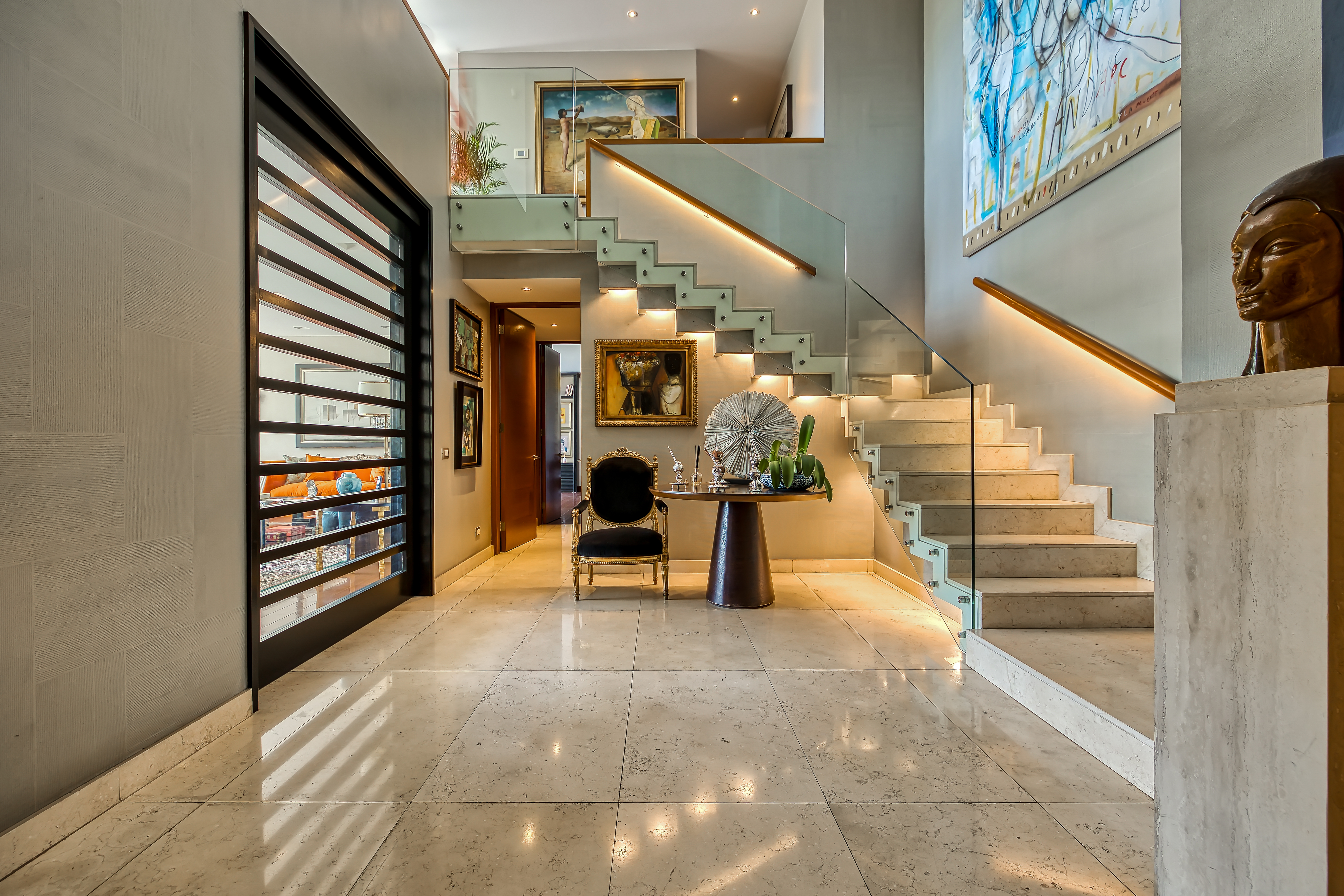 Duplex apartment 4 bedrooms 5 bathrooms Lo Curro area.