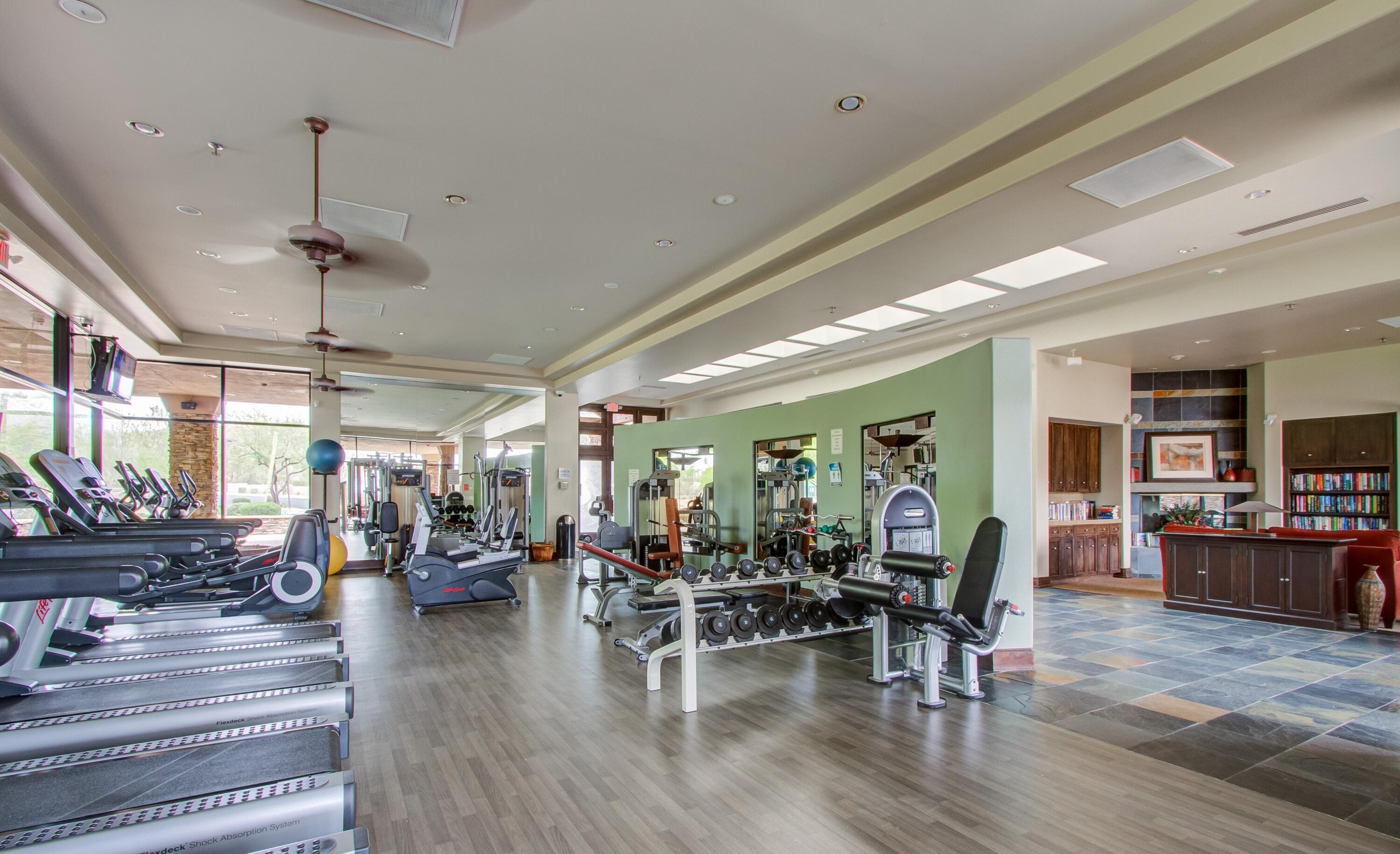  7696 E Moura Dr  Scottsdale, AZ - 物件實景