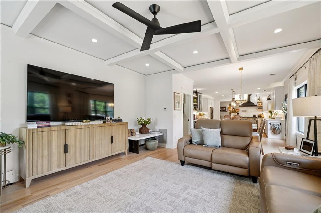 Flowery Branch, Georgia, 30542, United States, 5 Bedrooms Bedrooms, ,4 BathroomsBathrooms,Residential,For Sale,2035755