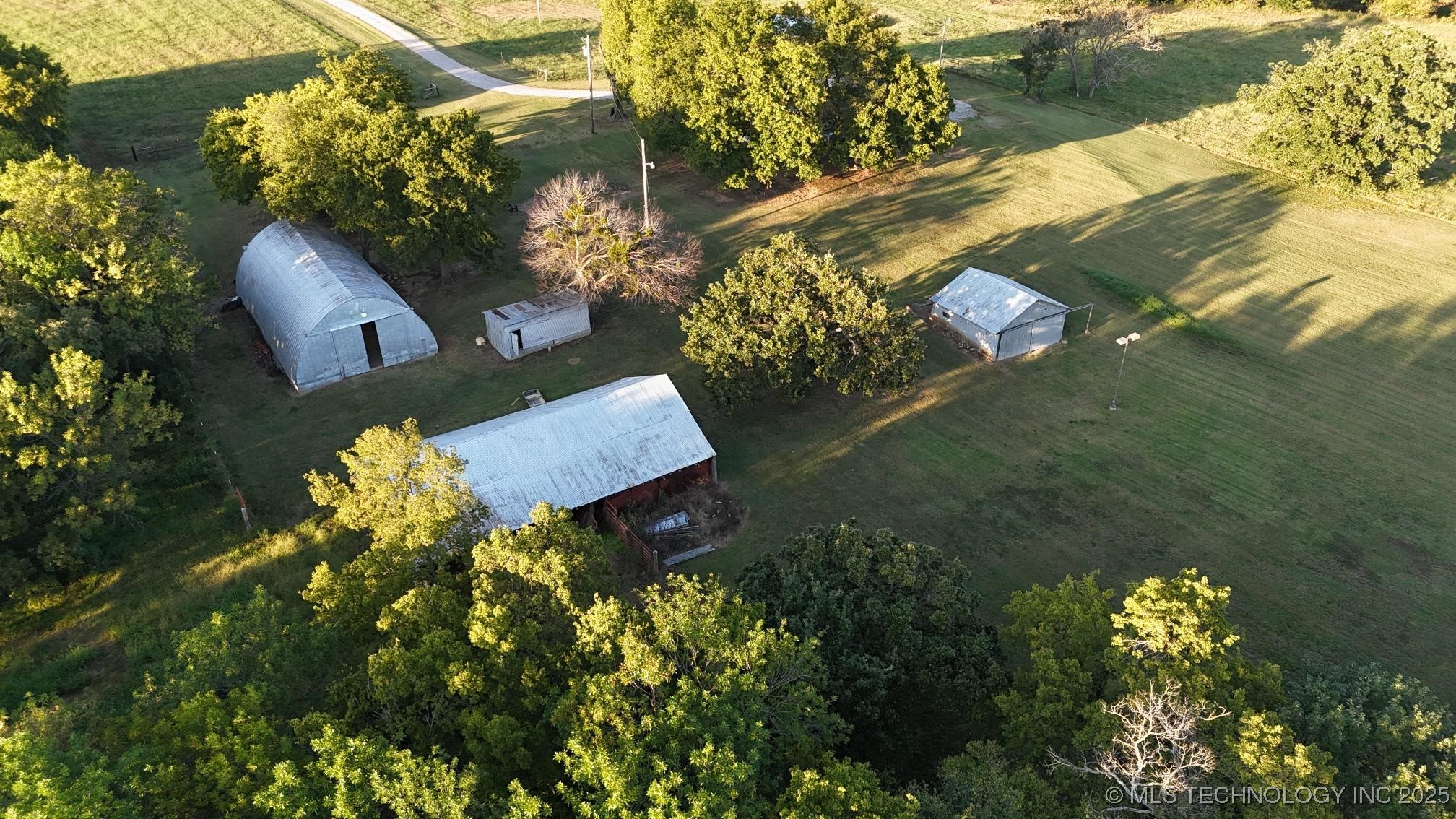 Mounds, Oklahoma, 74047, United States, 4 Bedrooms Bedrooms, ,6 BathroomsBathrooms,Residential,For Sale,1960960