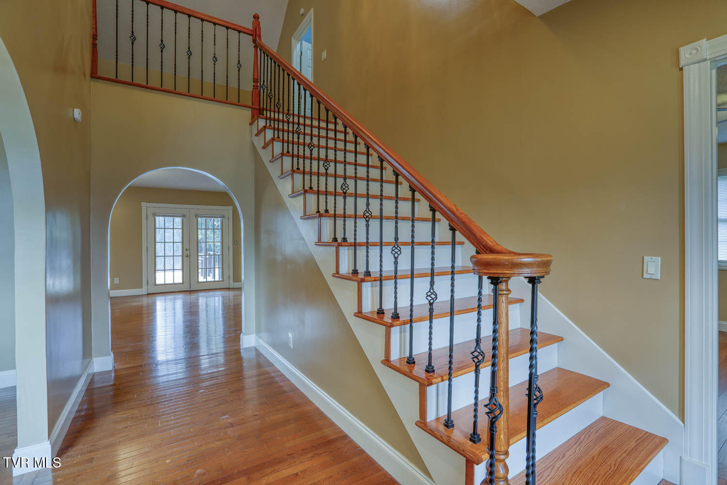 Rogersville, Tennessee, 37857, United States, 4 Bedrooms Bedrooms, ,4 BathroomsBathrooms,Residential,For Sale,1977931