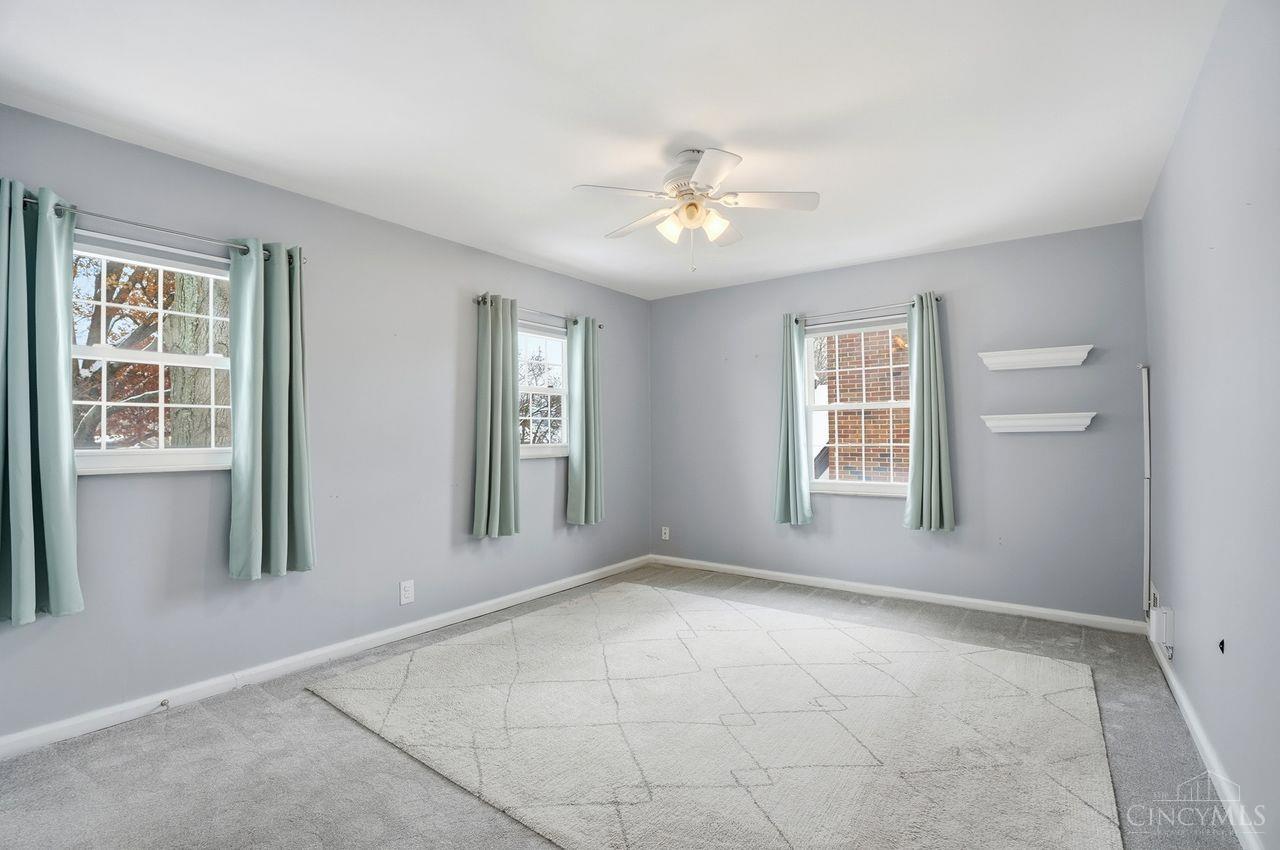 Cincinnati, Ohio, 45209, United States, 3 Bedrooms Bedrooms, ,4 BathroomsBathrooms,Residential,For Sale,2003338