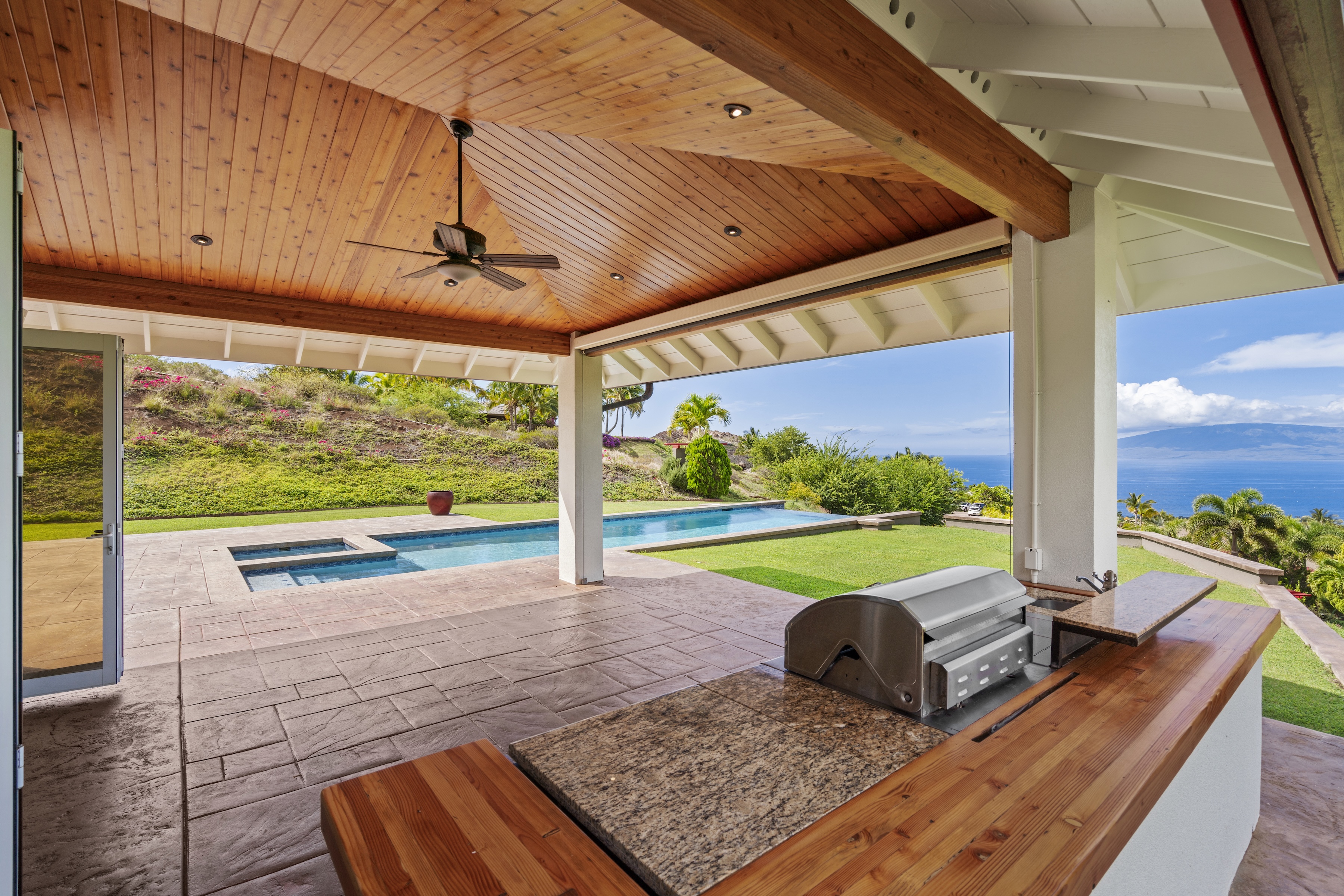  Architect-Designed Launiupoko Hideaway with Sweeping Ocean Views - 物件實景