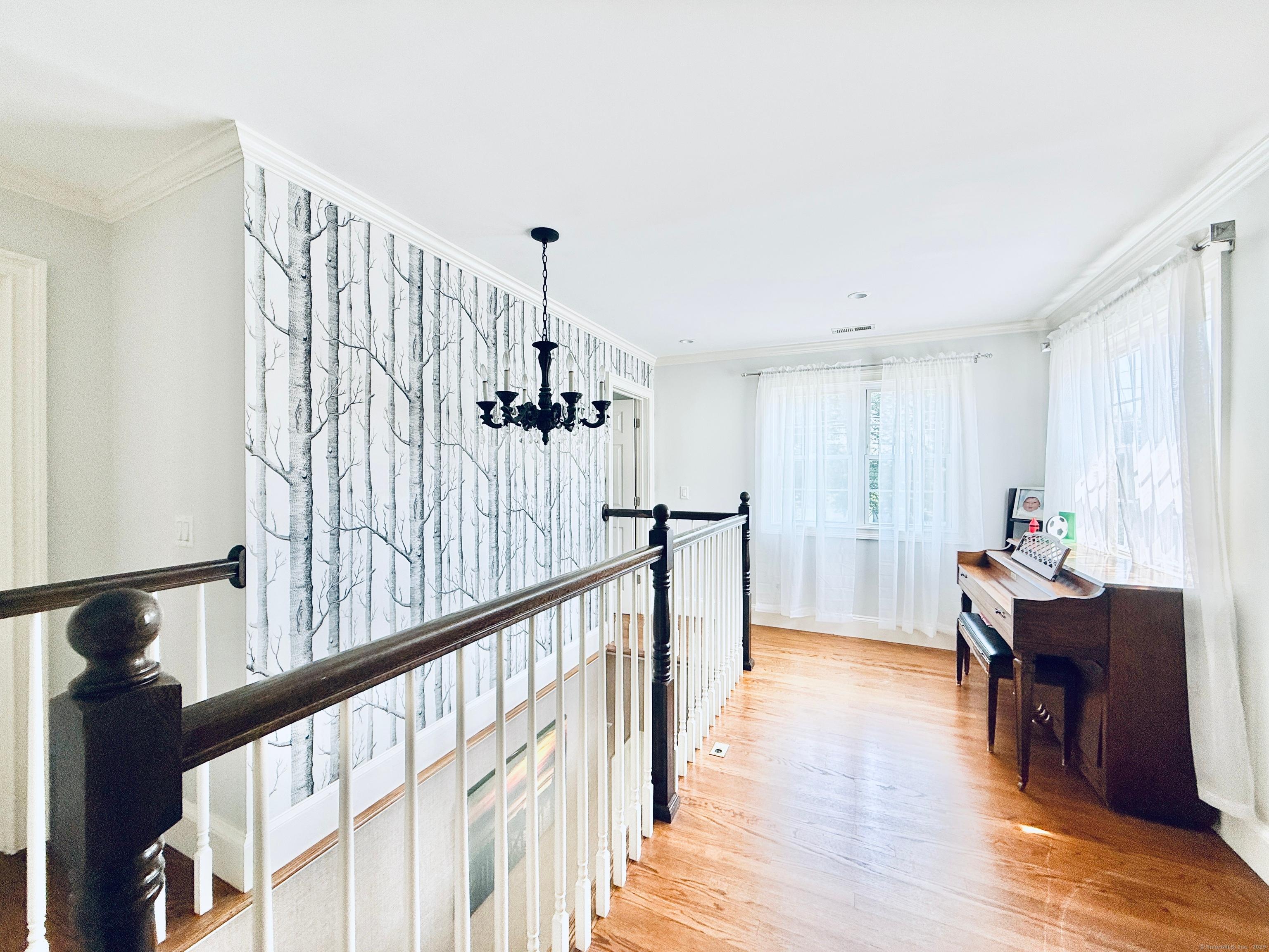 Darien, Connecticut, 06820, United States, 4 Bedrooms Bedrooms, ,3 BathroomsBathrooms,Residential,For Sale,1937000
