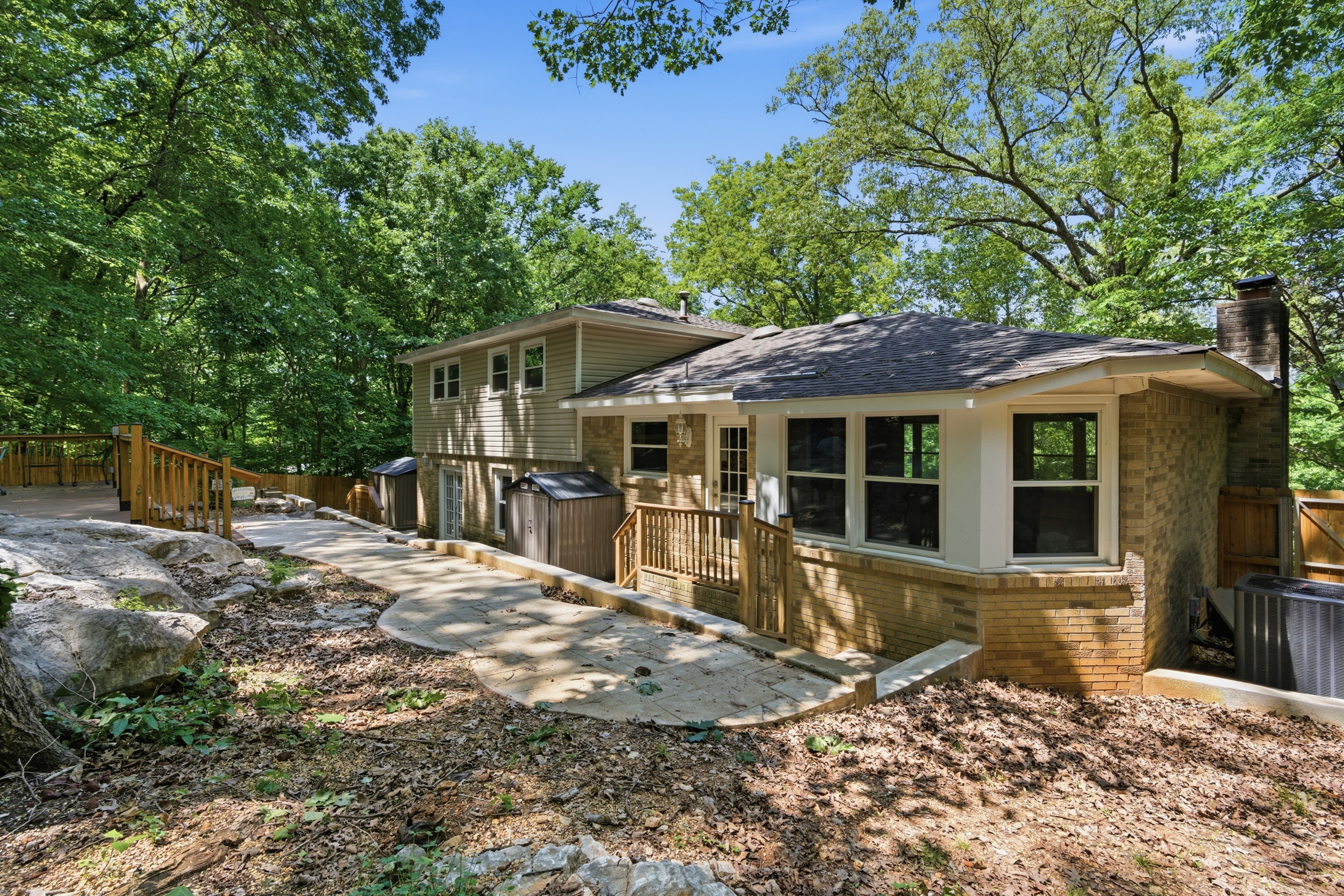  3002 Barcody Circle SE - 物件實景