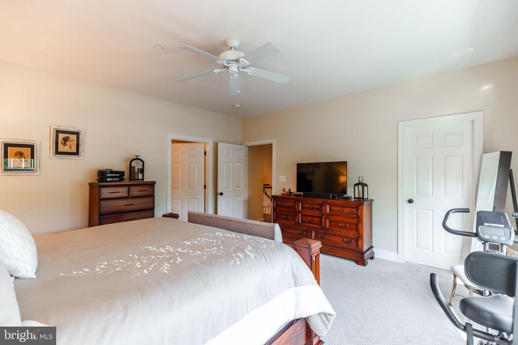 Chestertown, Maryland, 21620, United States, 2 Bedrooms Bedrooms, ,3 BathroomsBathrooms,Residential,For Sale,1949914