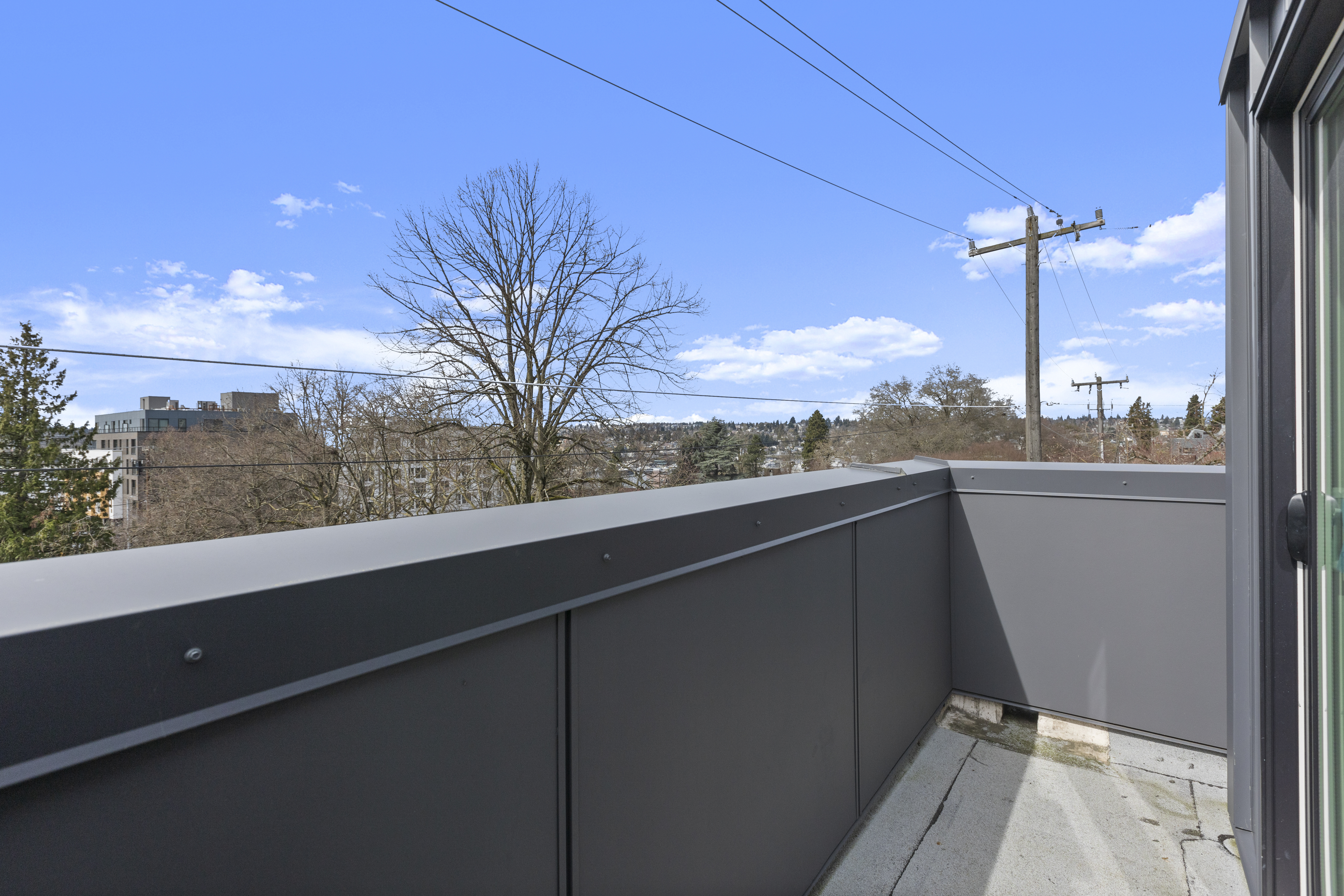  2374 Franklin Ave E, Seattle, WA 98102 - 物件實景