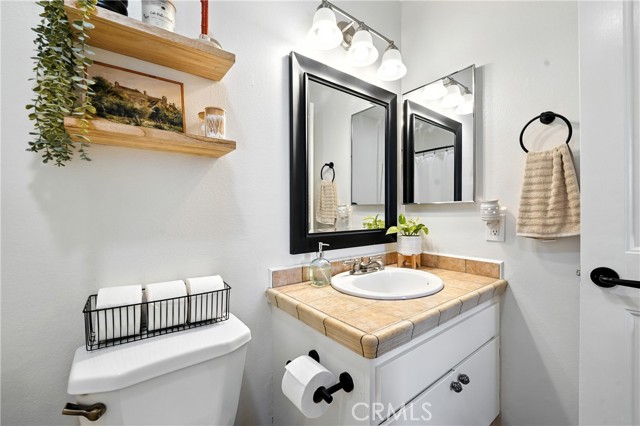 Corona, California, 92882, United States, 2 Bedrooms Bedrooms, ,2 BathroomsBathrooms,Residential,For Sale,1935171