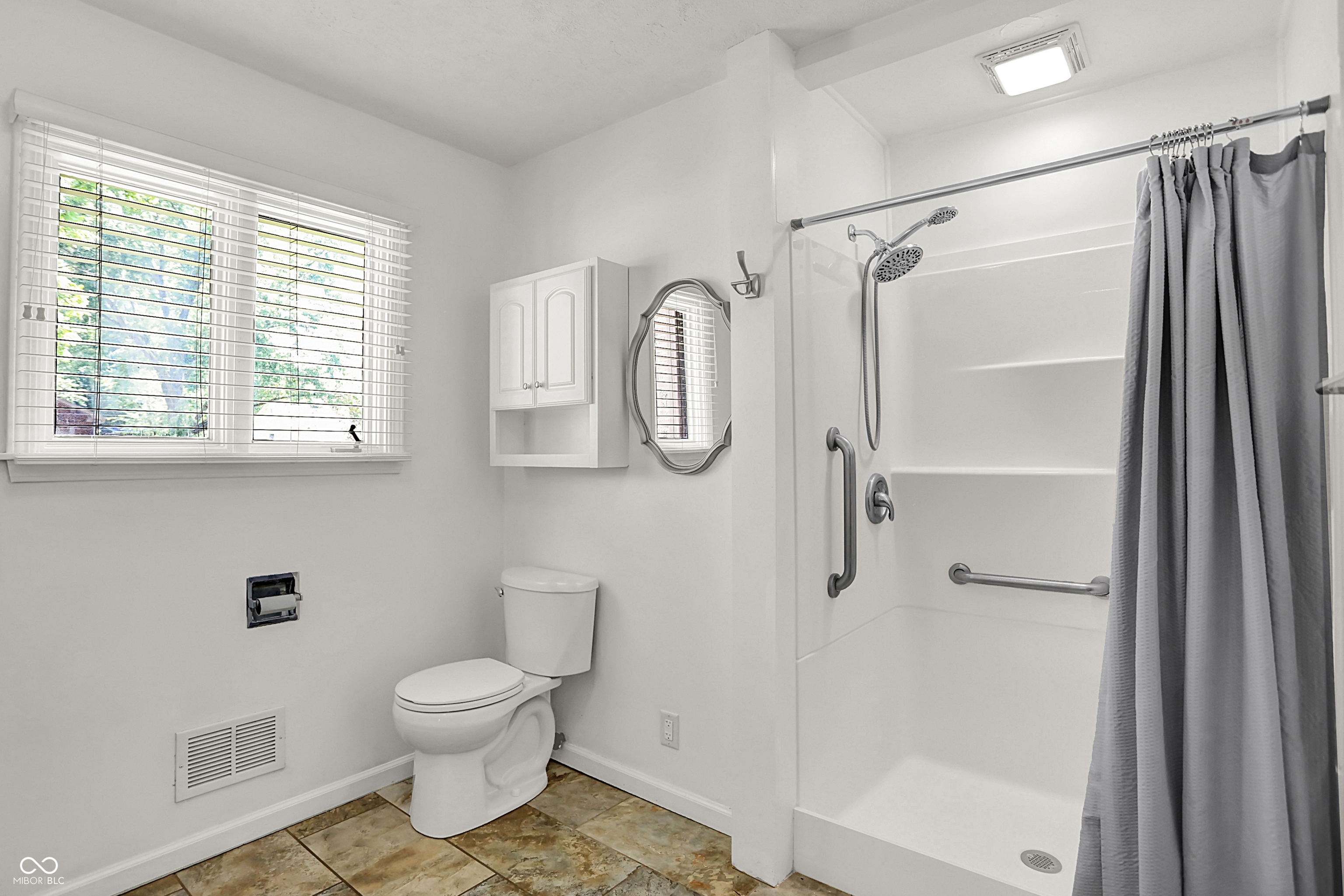 Carmel, Indiana, 46033, United States, 5 Bedrooms Bedrooms, ,4 BathroomsBathrooms,Residential,For Sale,1928724