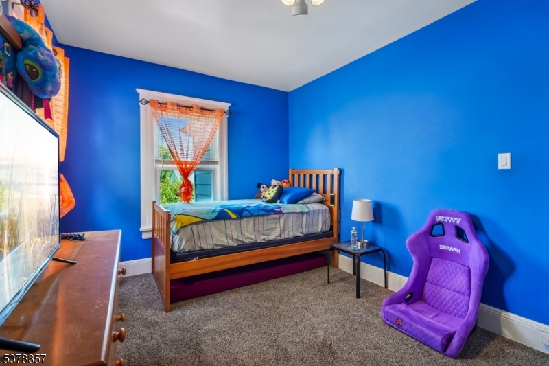 Belleville Twp., New Jersey, 07109, United States, 4 Bedrooms Bedrooms, ,2 BathroomsBathrooms,Residential,For Sale,1988338