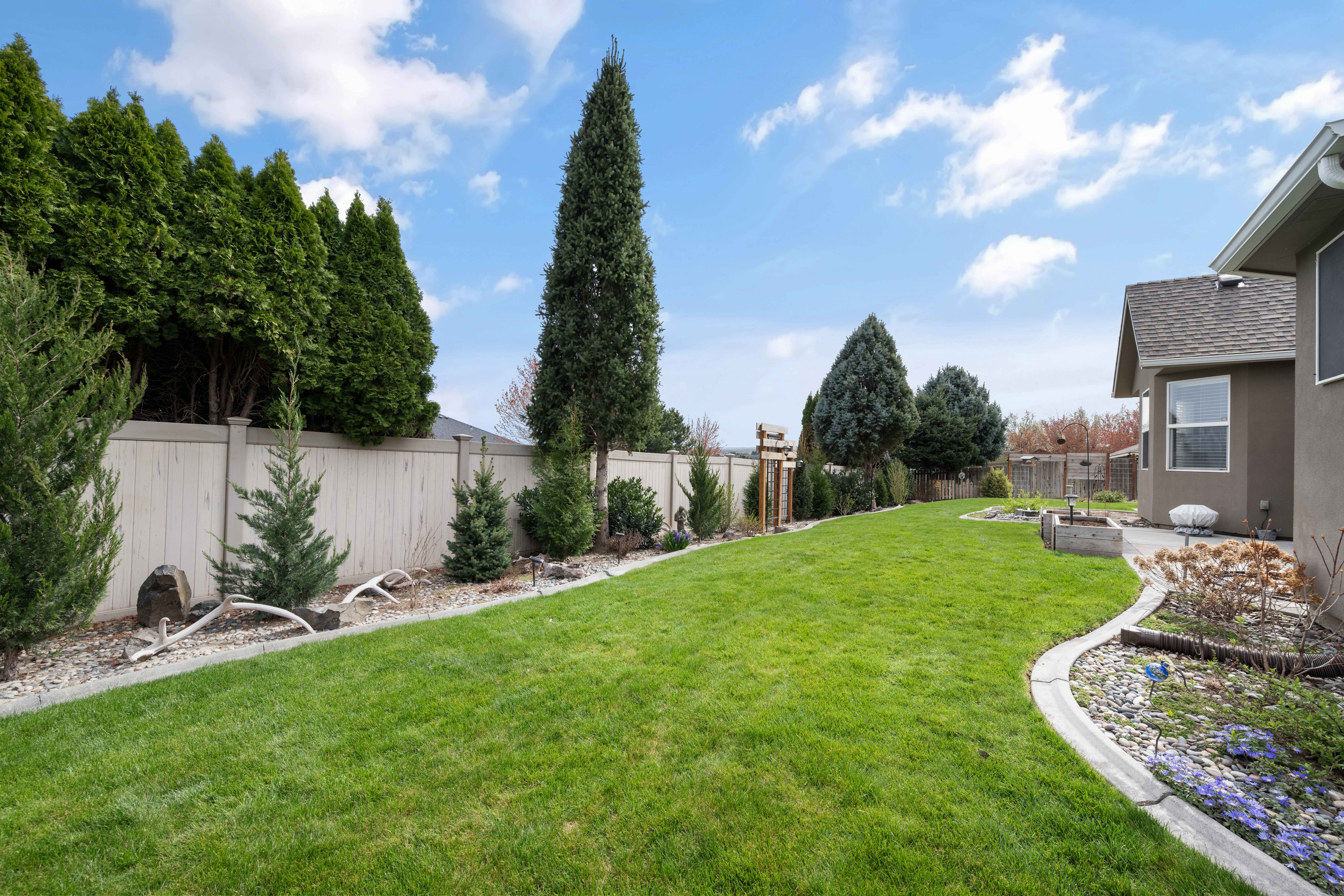  Beautifully Maintained South Richland Home - 物件實景