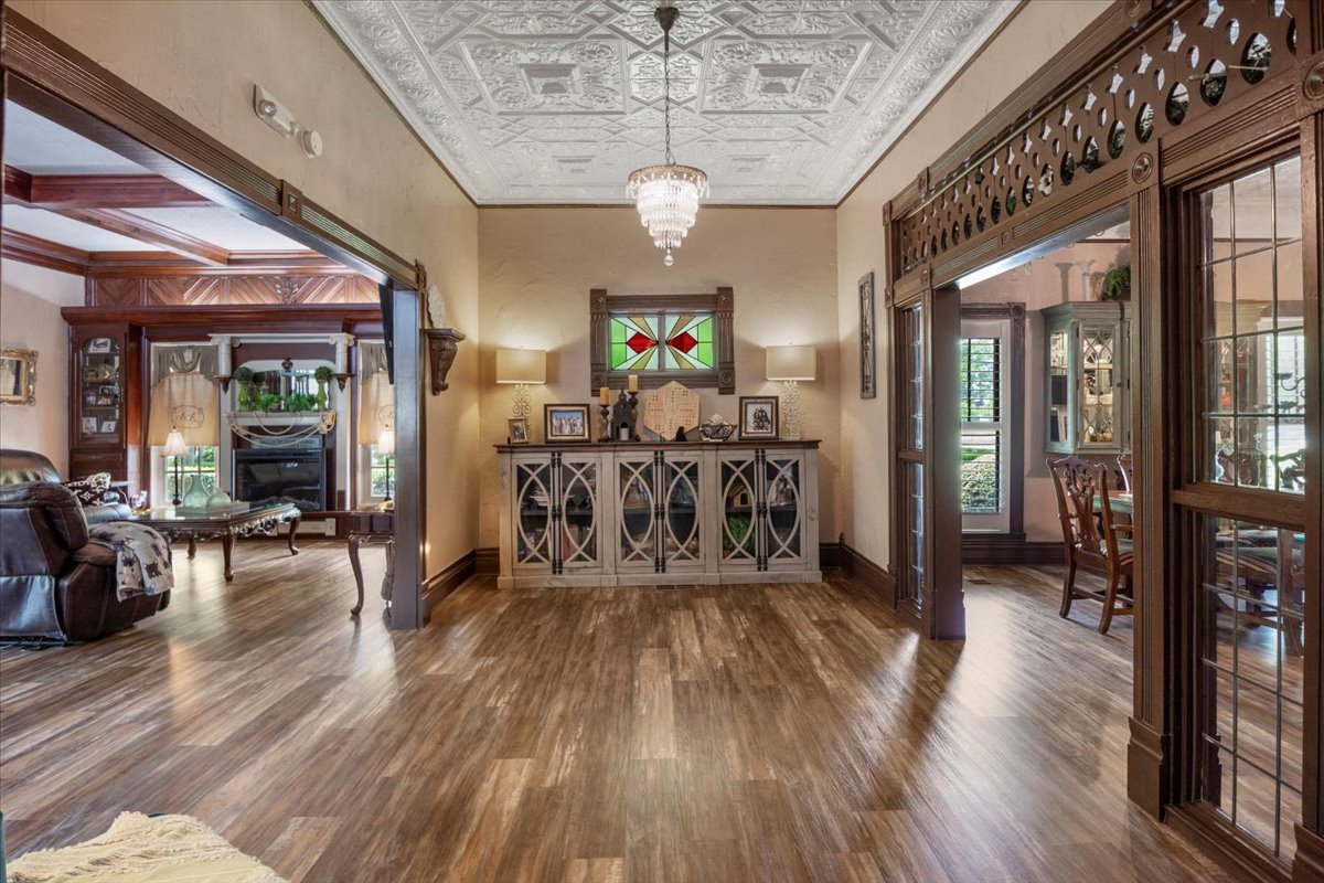 Carthage, Texas, 75633, United States, 5 Bedrooms Bedrooms, ,4 BathroomsBathrooms,Residential,For Sale,1804016