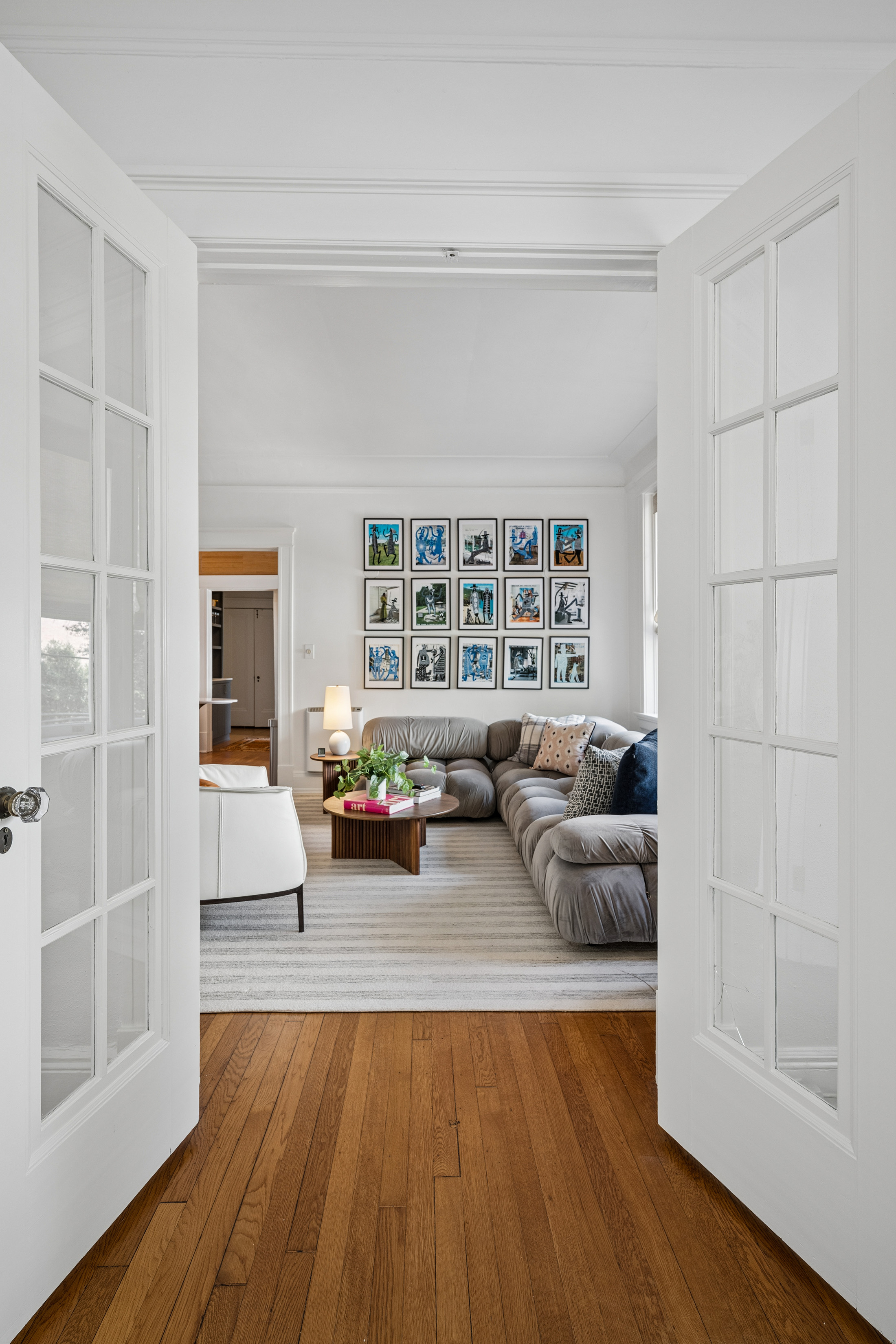  Beautifully Renovated Corner Unit in an Intimate Historic Boutique Building - 物件實景