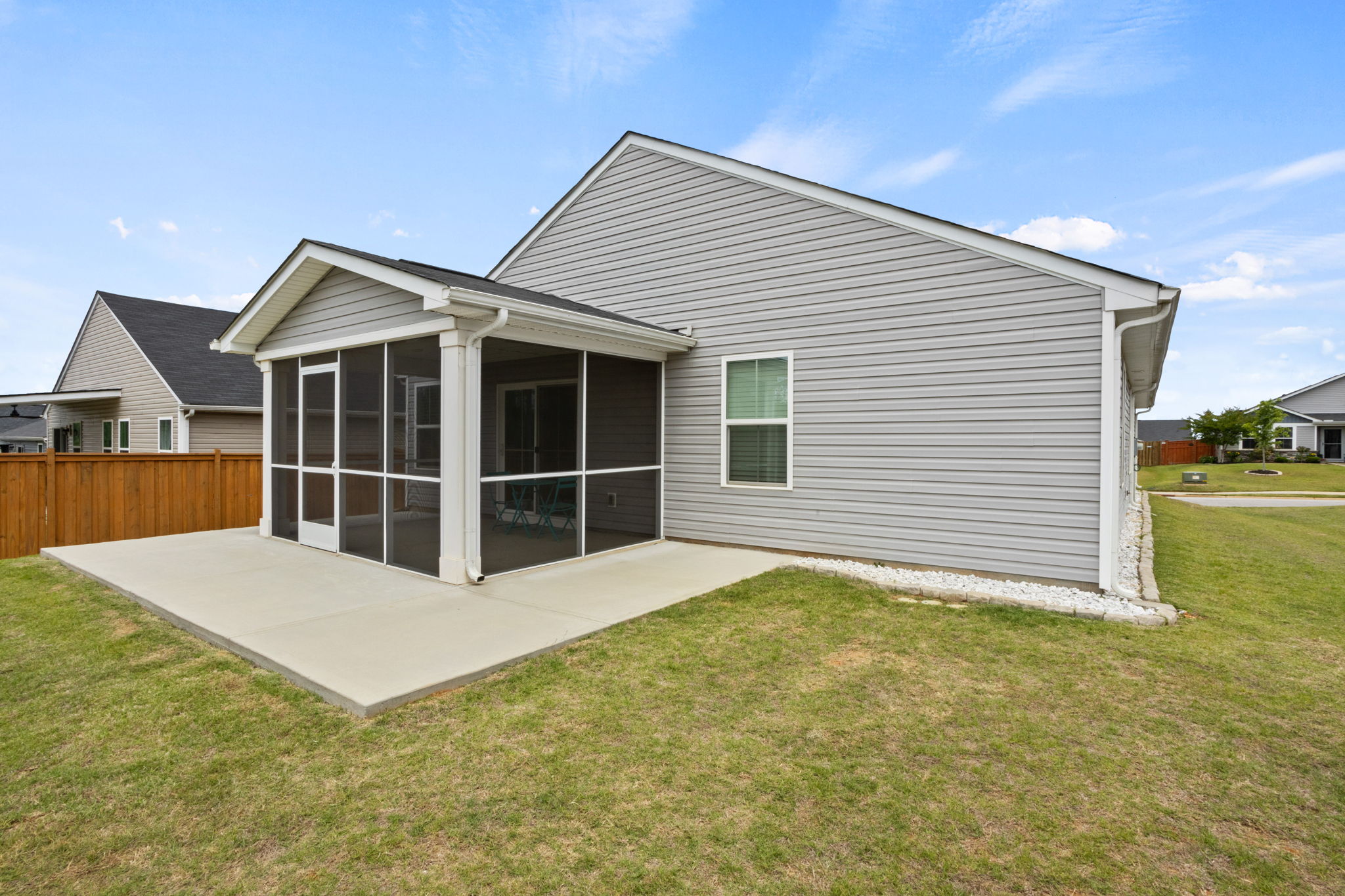  230 Bending Branch Road, Greenville, SC 29605 - 物件實景