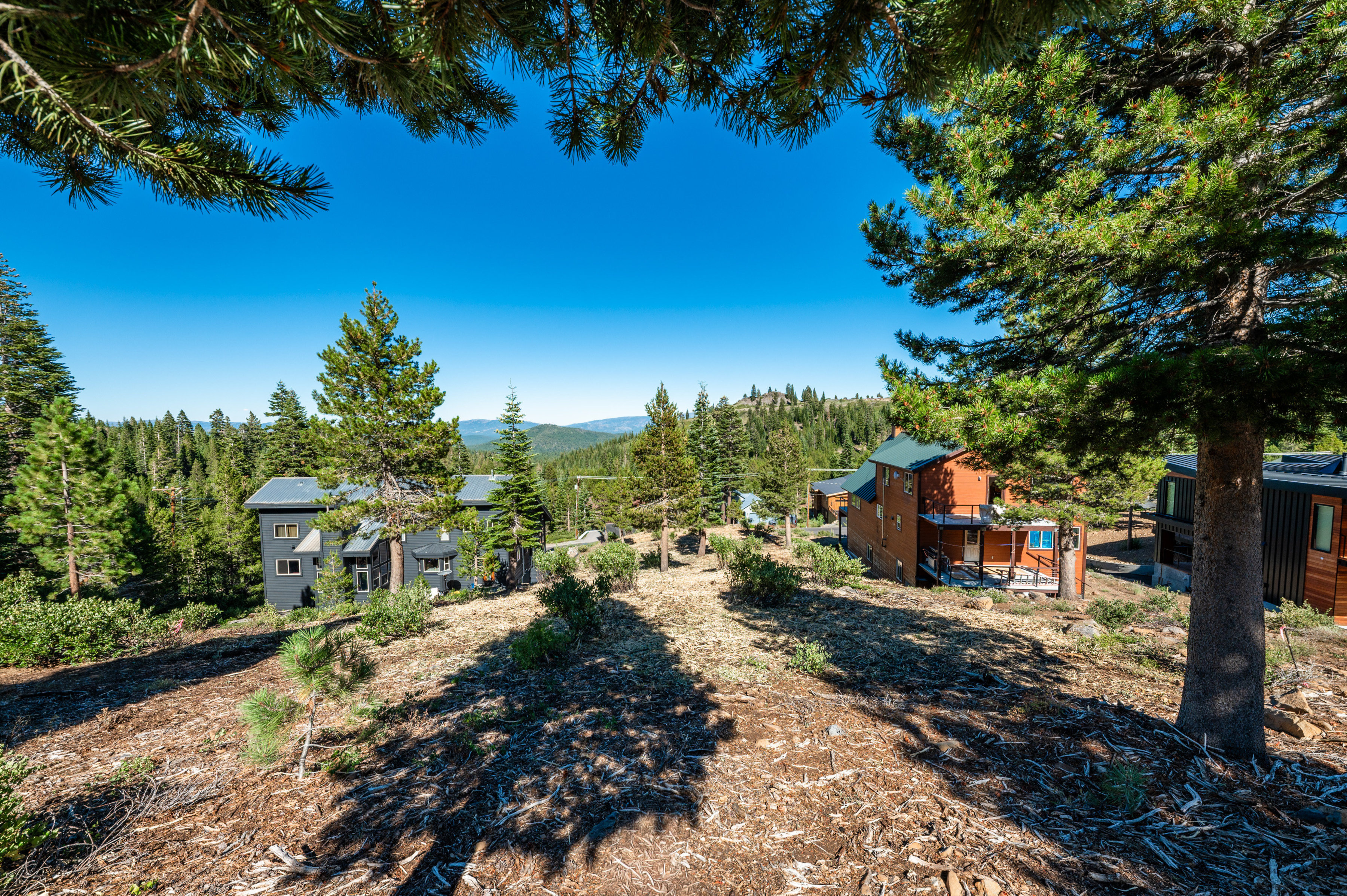  Build Your Mountain Retreat with Backcountry Access - 物件實景