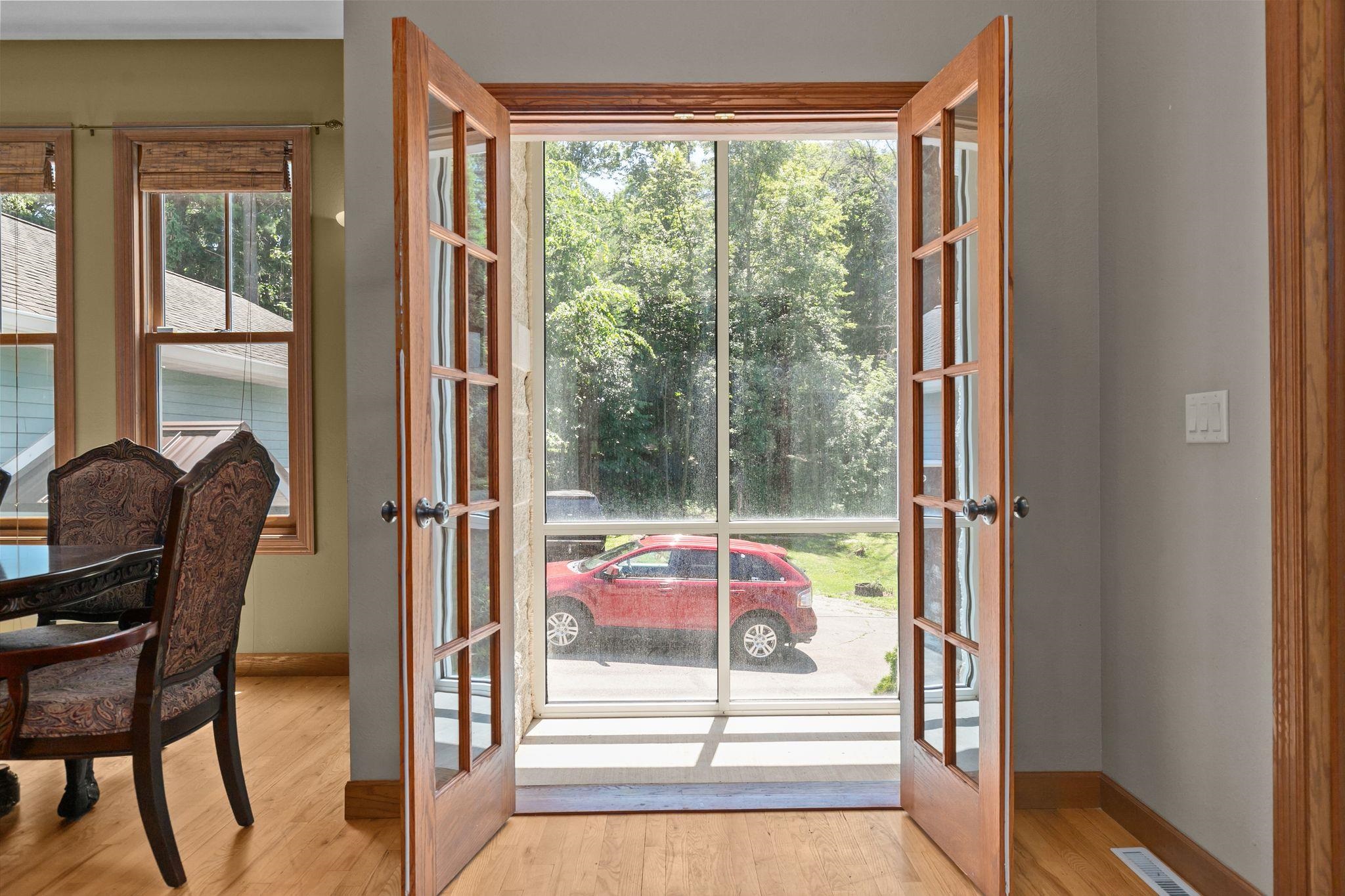 Berlin, Wisconsin, 54923, United States, 5 Bedrooms Bedrooms, ,4 BathroomsBathrooms,Residential,For Sale,1974961