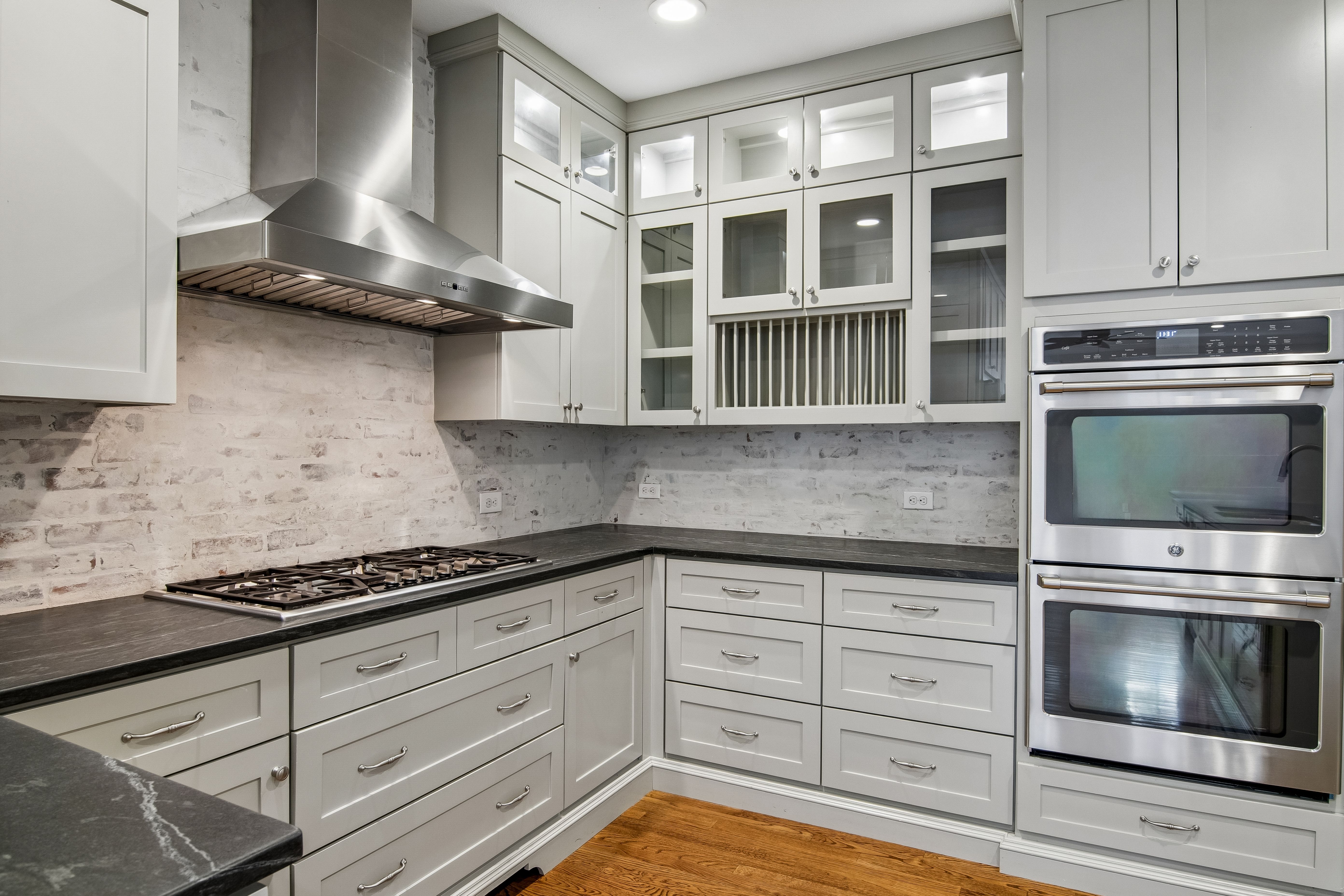  Private Estate on Oversized Alamo Heights Lot - 物件實景
