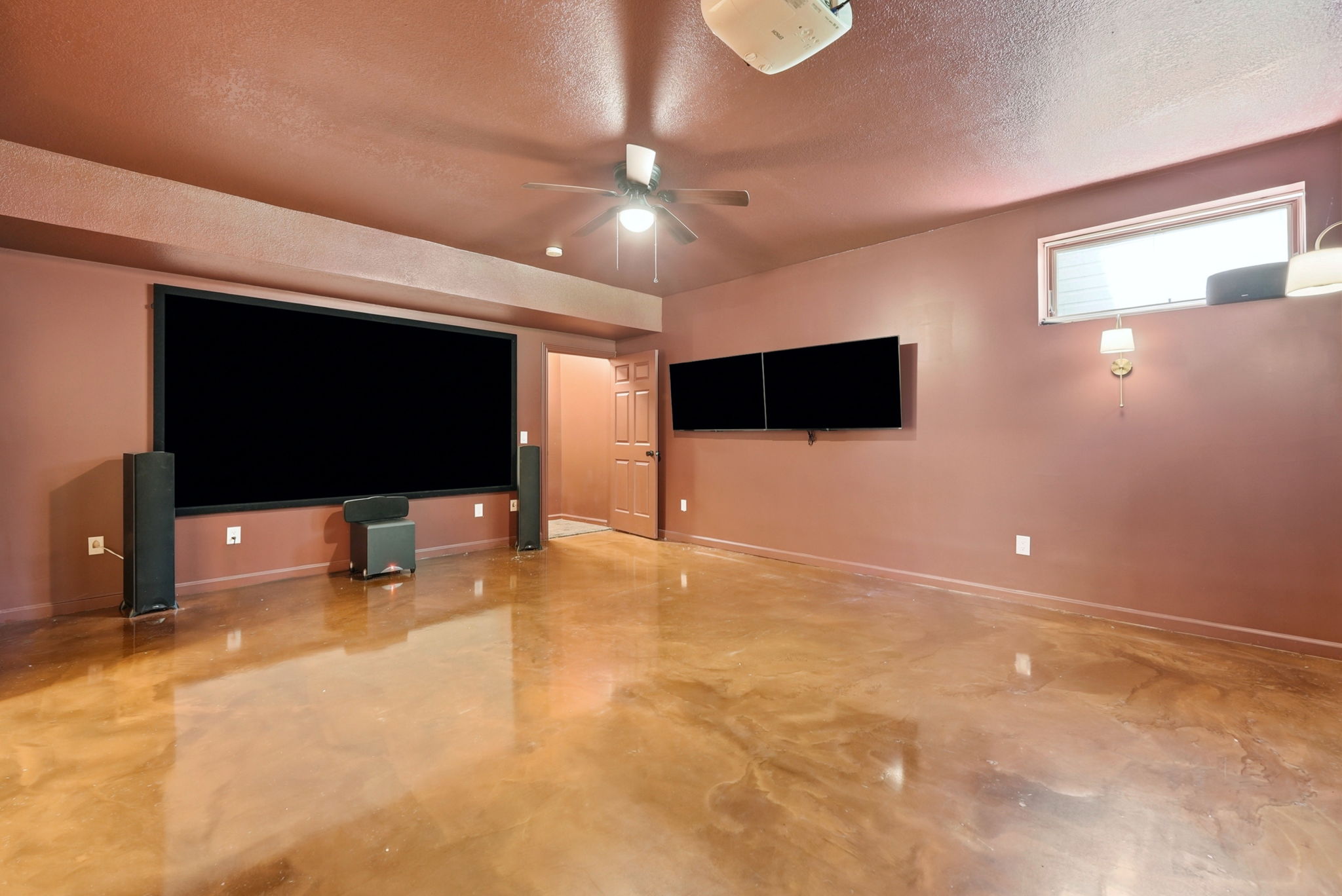  Excellent 3 Bedroom Home with Finished Basement in Fort Wayne - 物件實景