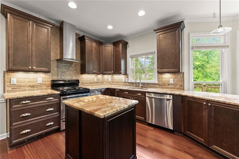 Cumming, Georgia, 30041, United States, 4 Bedrooms Bedrooms, ,3 BathroomsBathrooms,Residential,For Sale,1928883