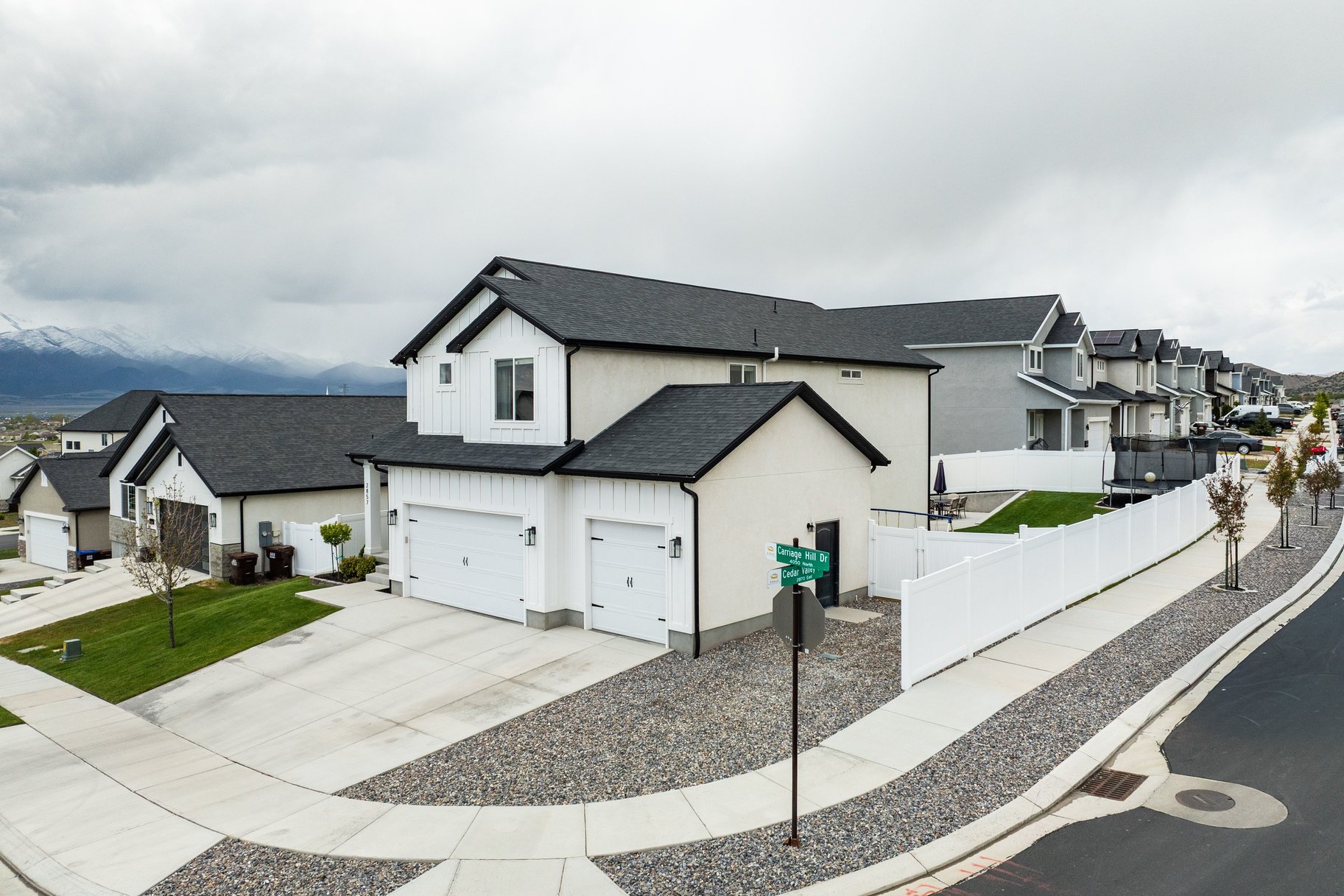  Fully Finished Dream Home with Stunning 2 Story Fireplace in Eagle Mountain - 物件實景