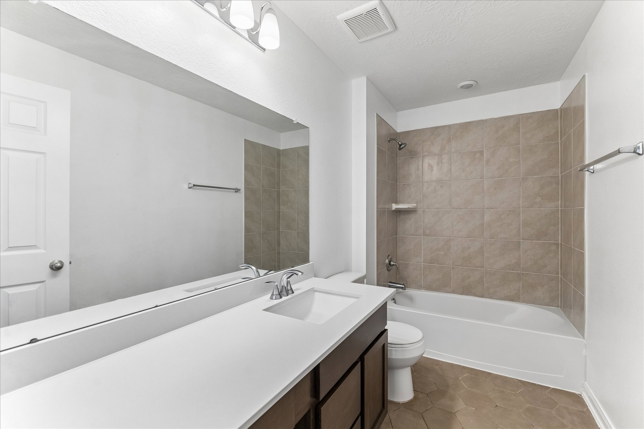  2531 Eden Ridge Way - 物件實景