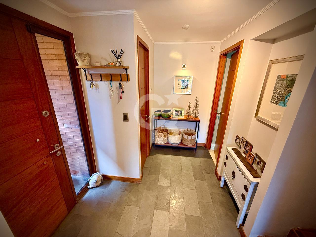 Lo Barnechea, Chile, 5 Bedrooms Bedrooms, ,5 BathroomsBathrooms,Residential,For Sale,1986554