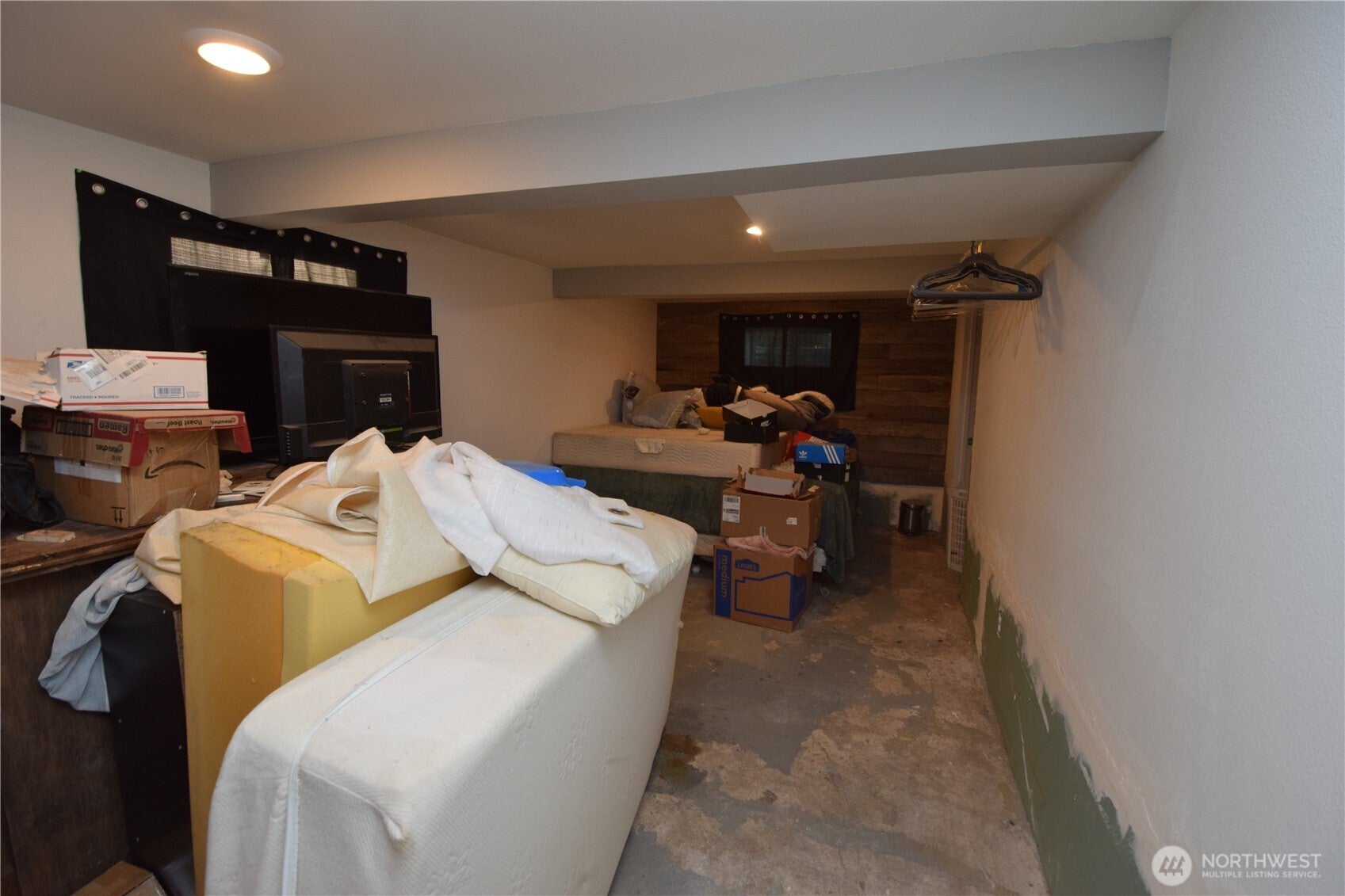 Tacoma, Washington, 98445, United States, 4 Bedrooms Bedrooms, ,1 BathroomBathrooms,Residential,For Sale,1898437