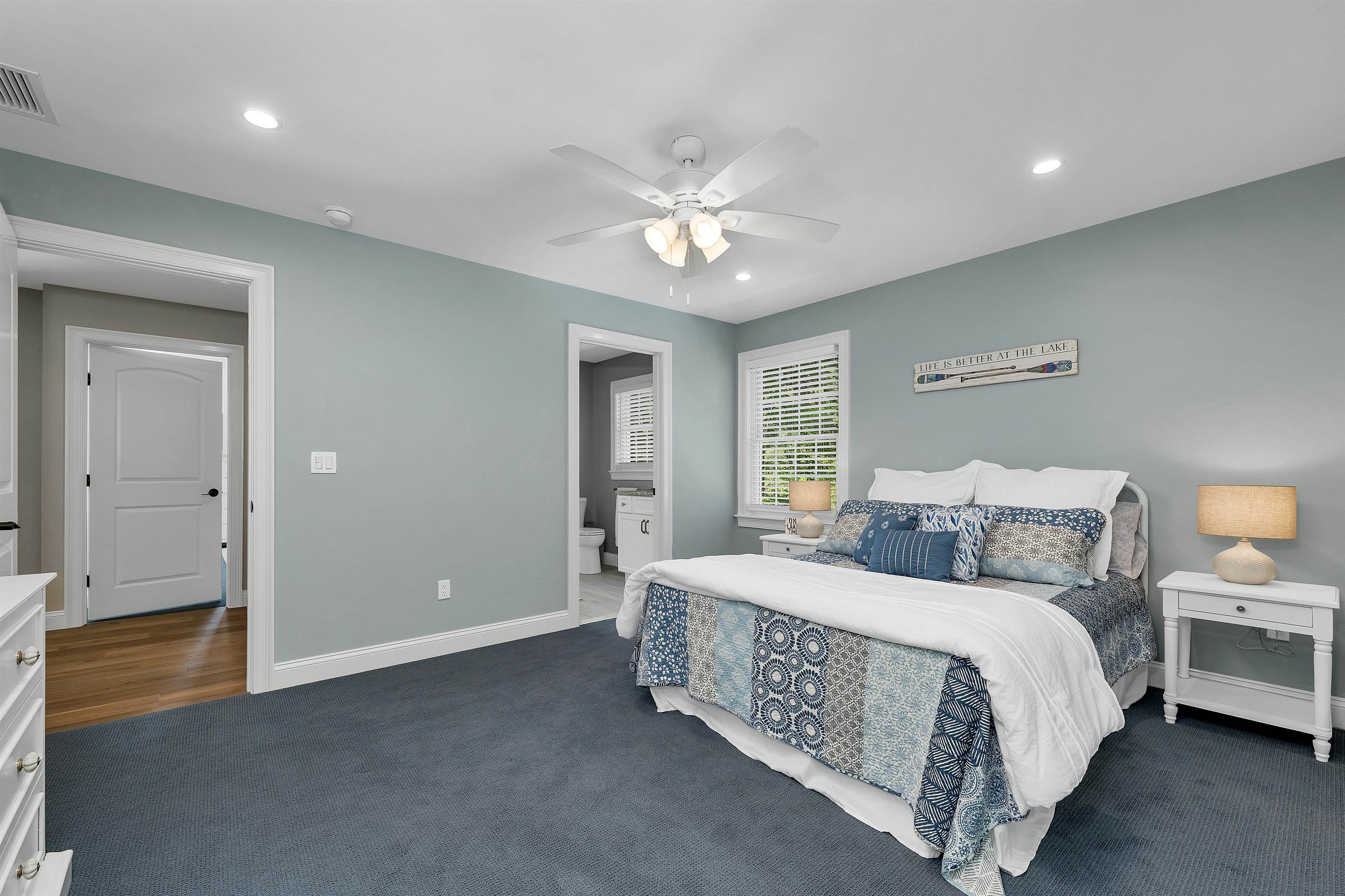 Meredith, New Hampshire, 03253, United States, 6 Bedrooms Bedrooms, ,4 BathroomsBathrooms,Residential,For Sale,1828401