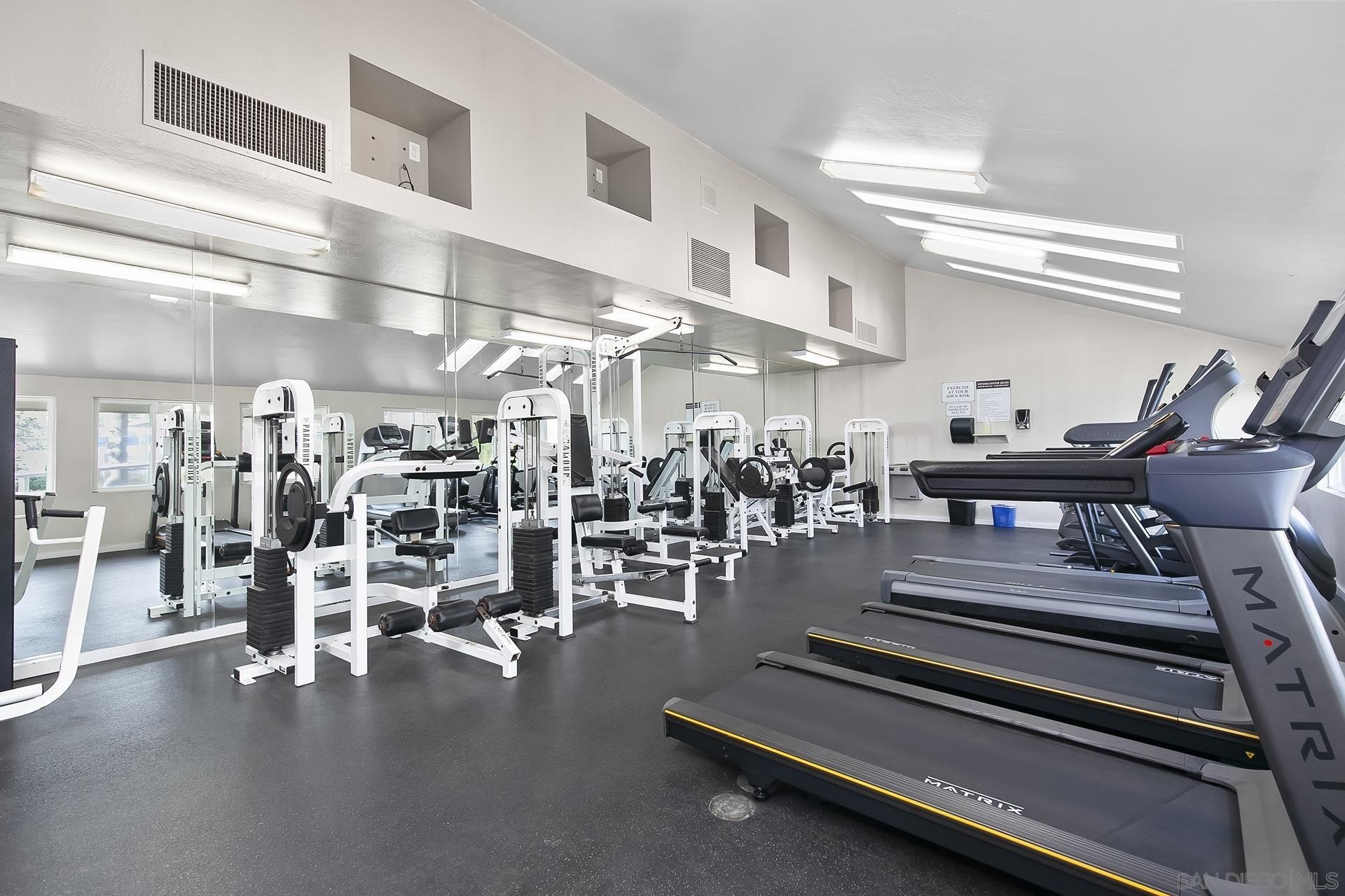 8512 Via Mallorca F, La Jolla, California, 92037, United States, 1 Bedroom Bedrooms, ,1 BathroomBathrooms,Residential,For Sale,8512 Via Mallorca F,1682425