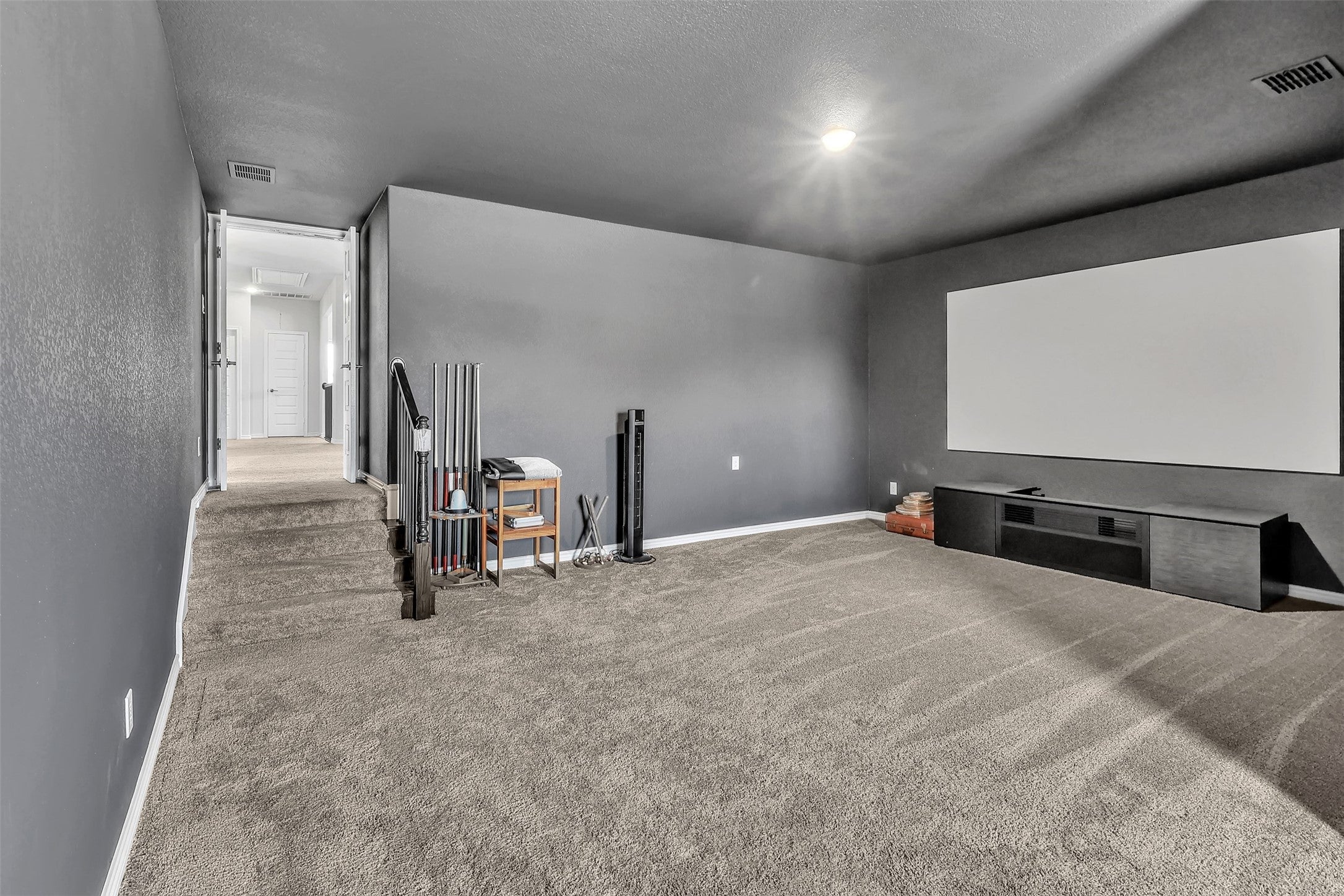 Justin, Texas, 76247, United States, 4 Bedrooms Bedrooms, ,4 BathroomsBathrooms,Residential,For Sale,1981121