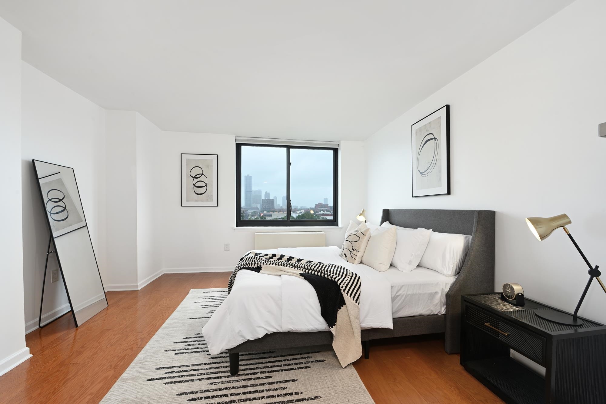 Jersey City, New Jersey, 07310, United States, 2 Bedrooms Bedrooms, ,2 BathroomsBathrooms,Residential,For Sale,1925571