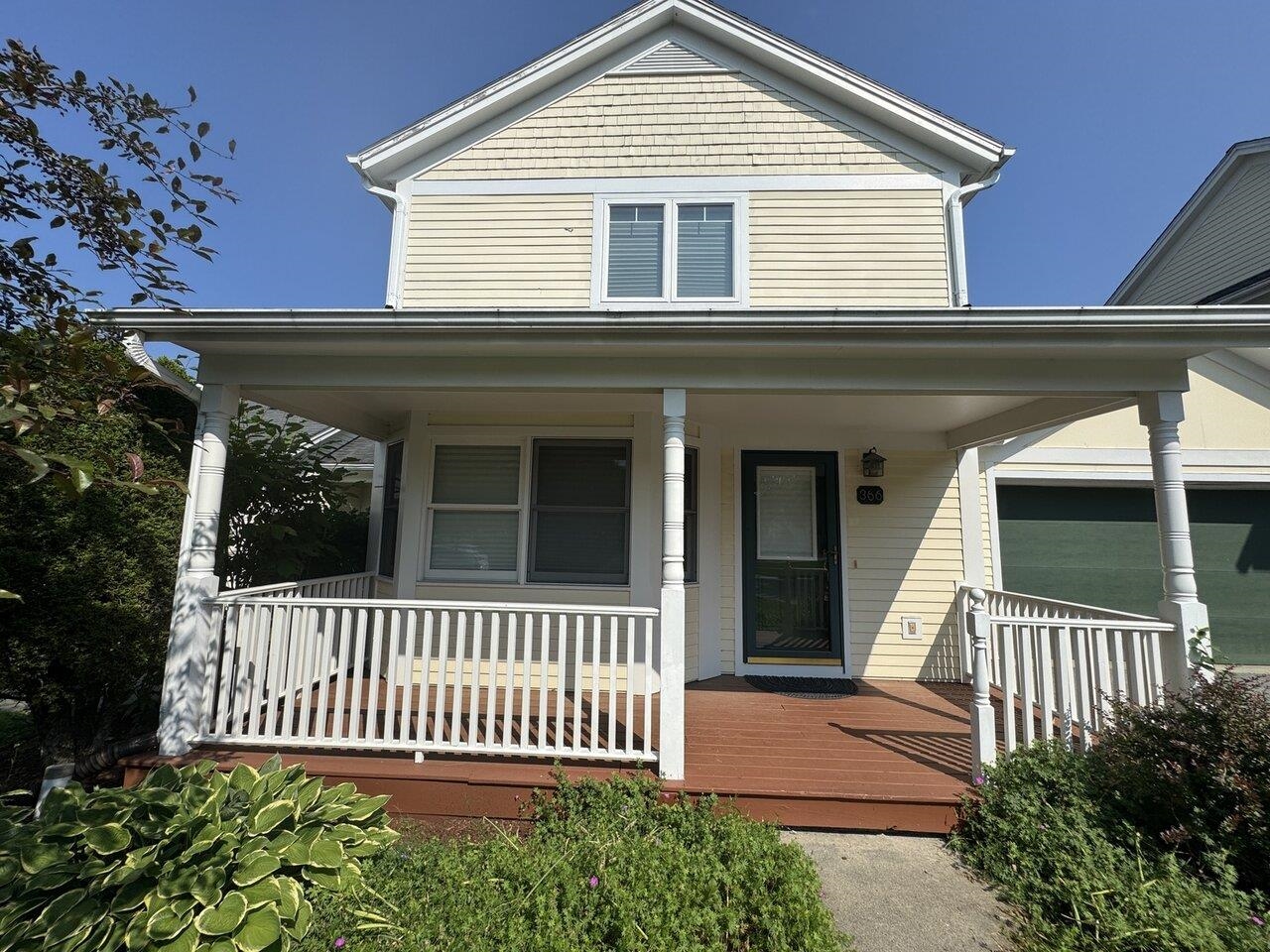 Williston, Vermont, 05495, United States, 2 Bedrooms Bedrooms, ,3 BathroomsBathrooms,Residential,For Sale,1896161