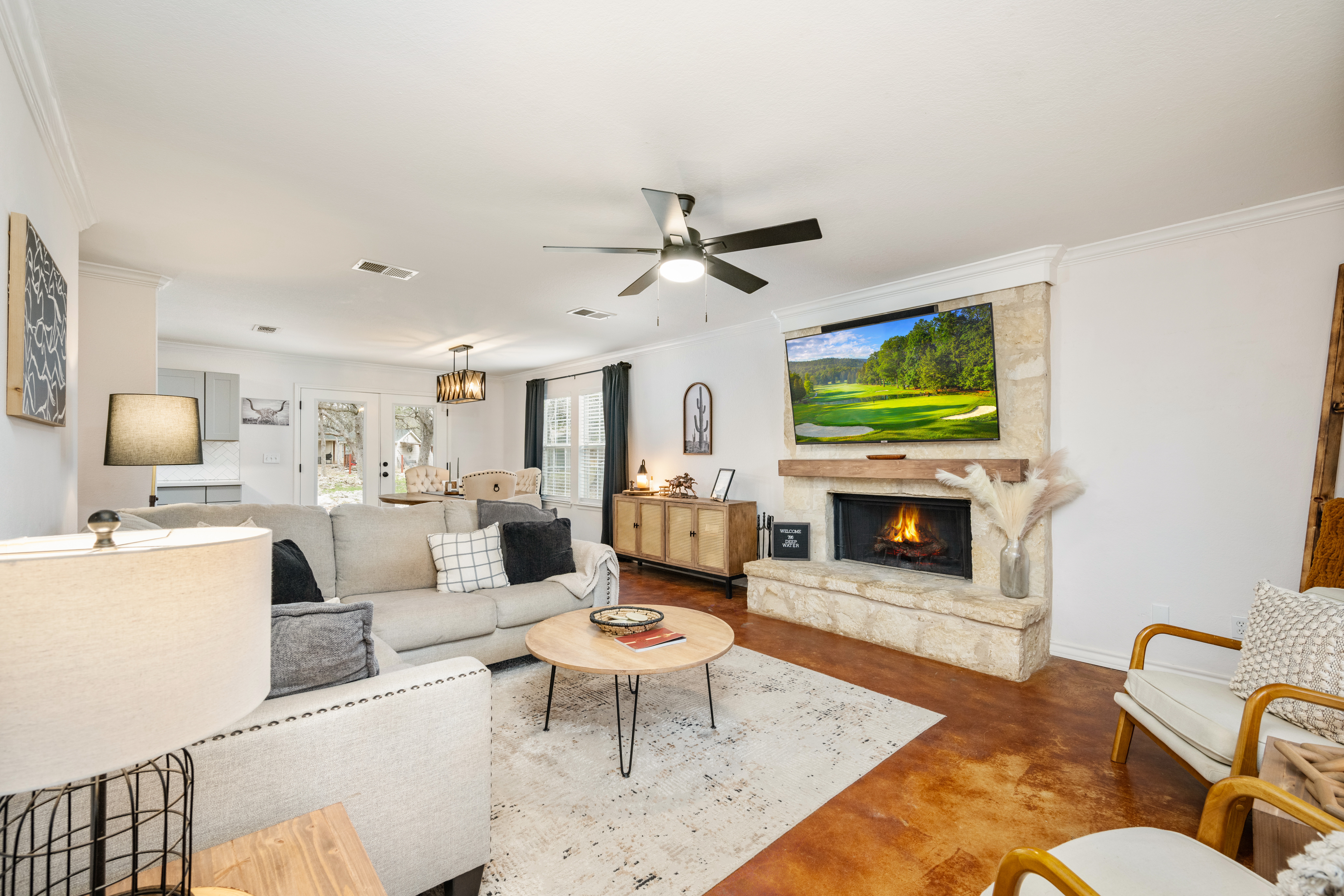  Updated Hill Country Gem with Community Parks and River Access - 物件實景