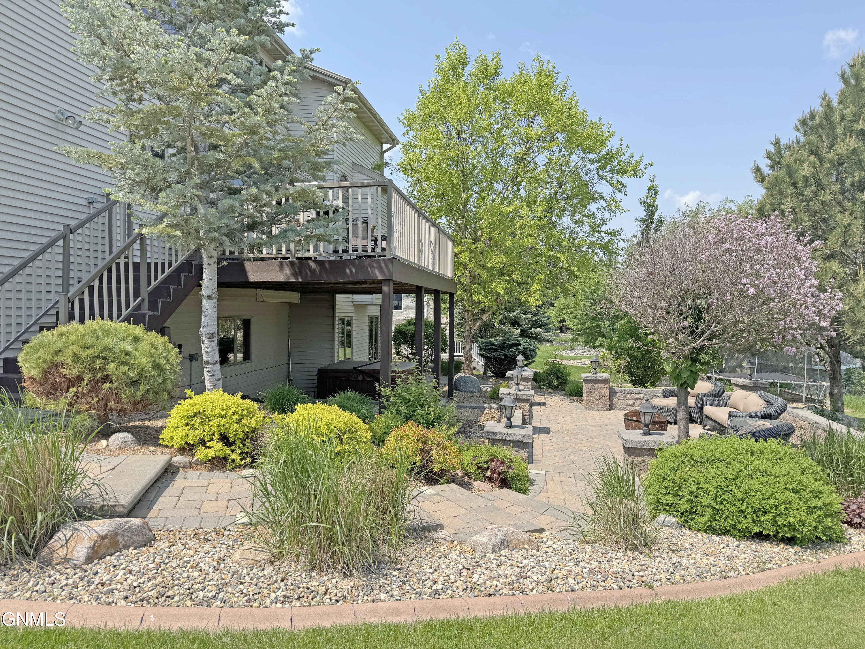 Bismarck, North Dakota, 58503, United States, 5 Bedrooms Bedrooms, ,2 BathroomsBathrooms,Residential,For Sale,2001566