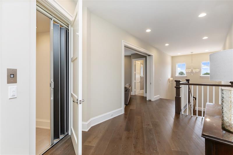 Lighthouse Point, Florida, 33064, United States, 7 Bedrooms Bedrooms, ,9 BathroomsBathrooms,Residential,For Sale,1949453