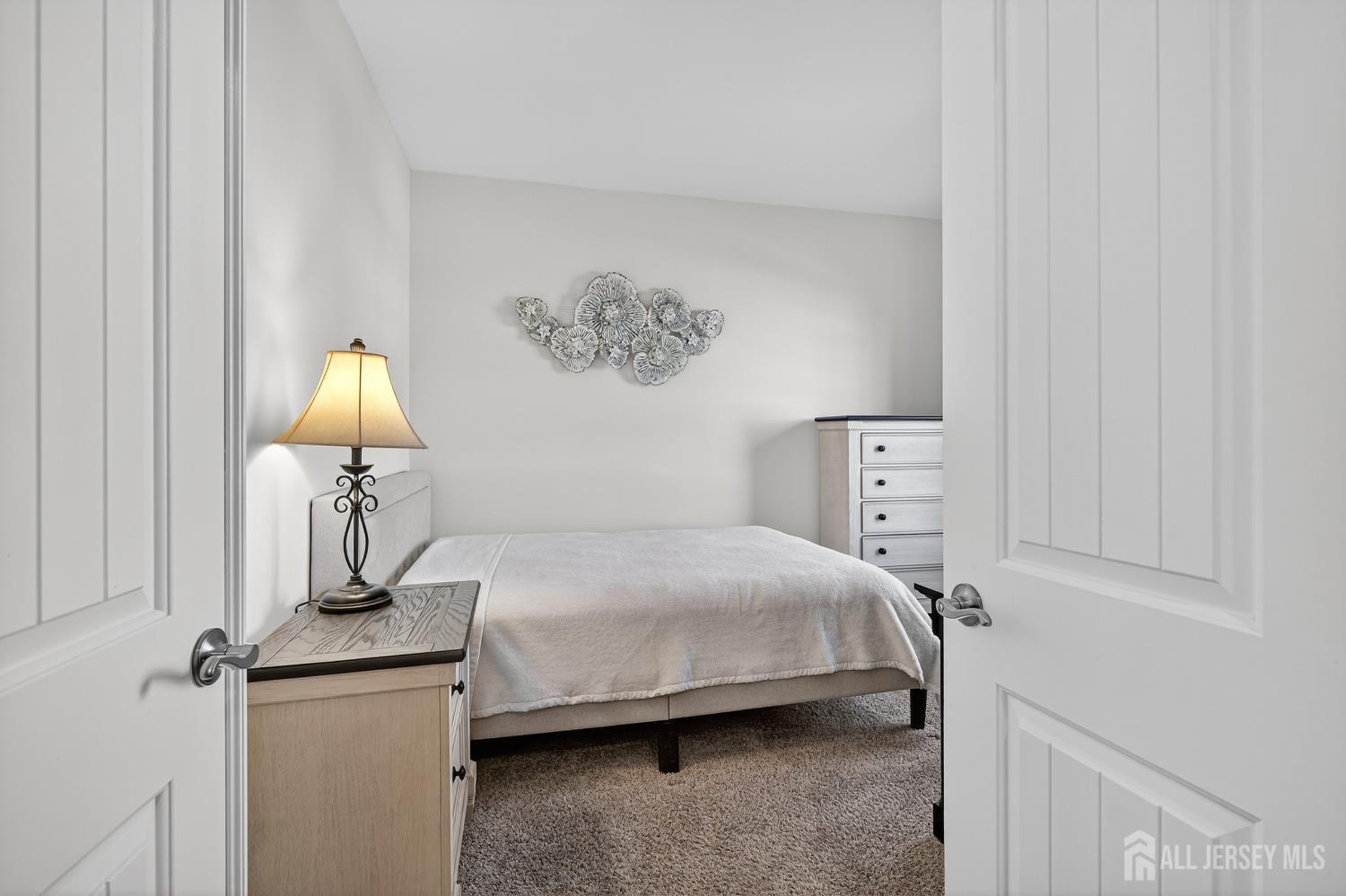 Sayreville, New Jersey, 08859, United States, 2 Bedrooms Bedrooms, ,3 BathroomsBathrooms,Residential,For Sale,1989684