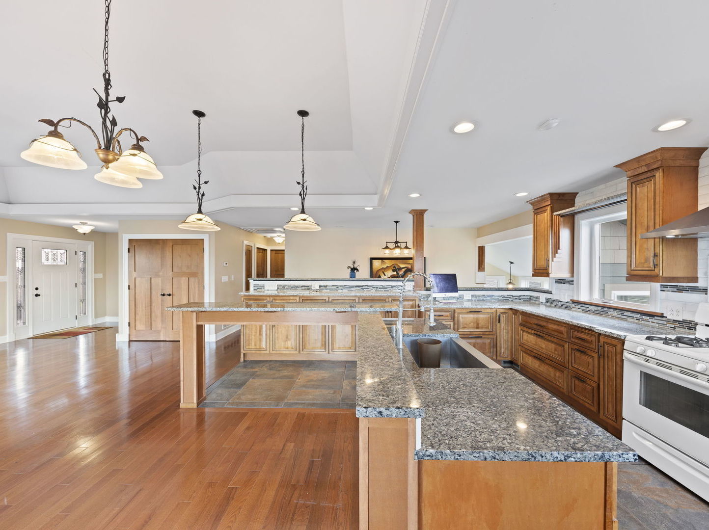 Bourbonnais, Illinois, 60914, United States, 3 Bedrooms Bedrooms, ,4 BathroomsBathrooms,Residential,For Sale,1960928