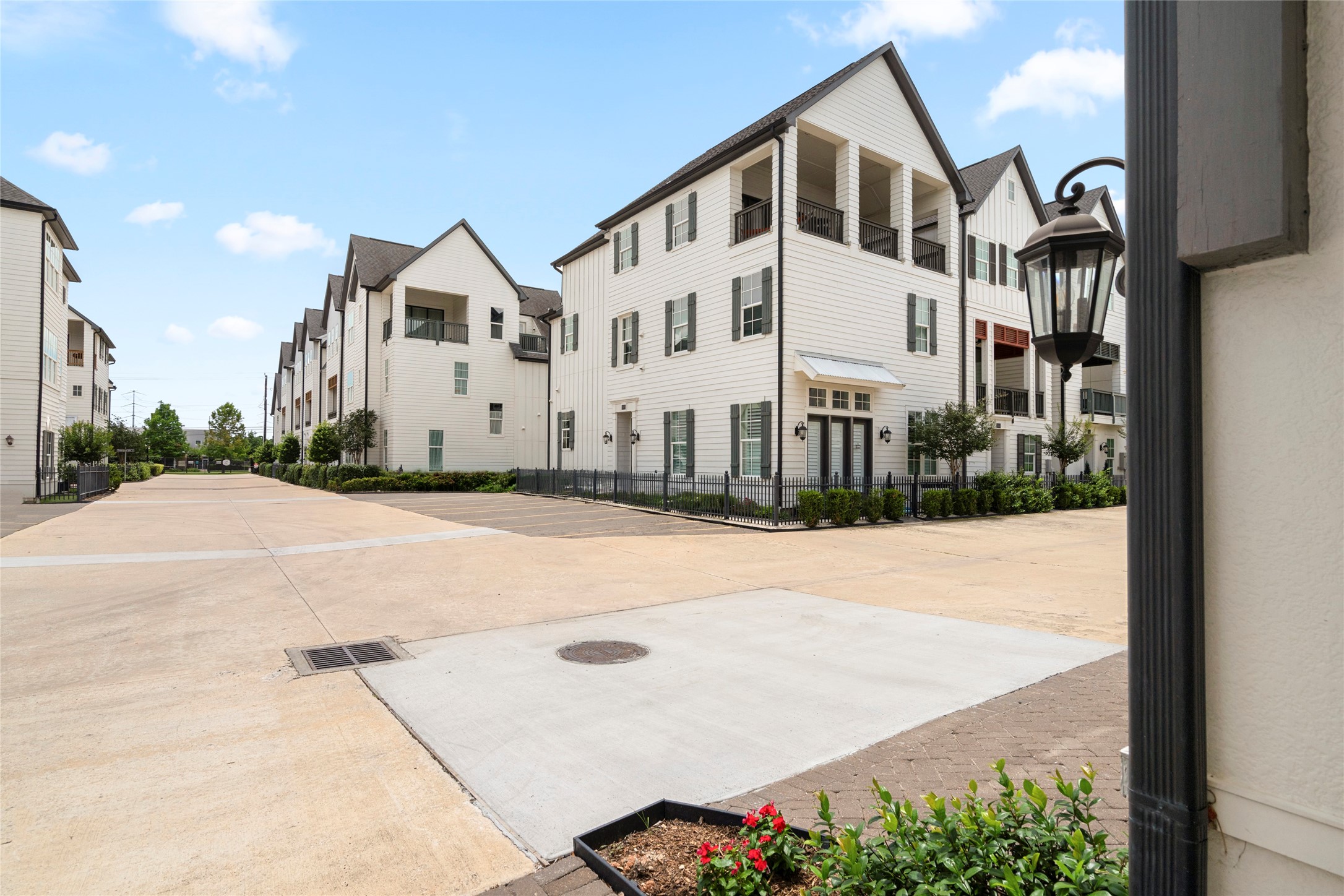  3418 Timbergrove Heights Street - 物件實景
