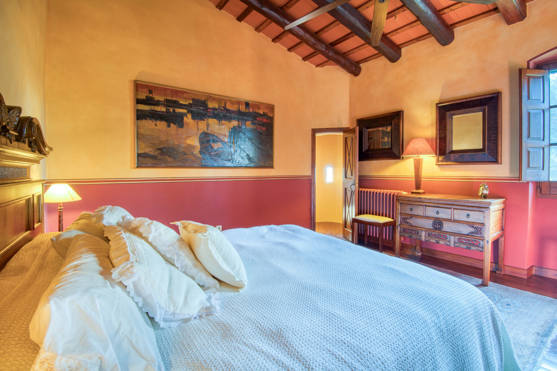  16th century farmhouse restored with charm in Santa Cristina d