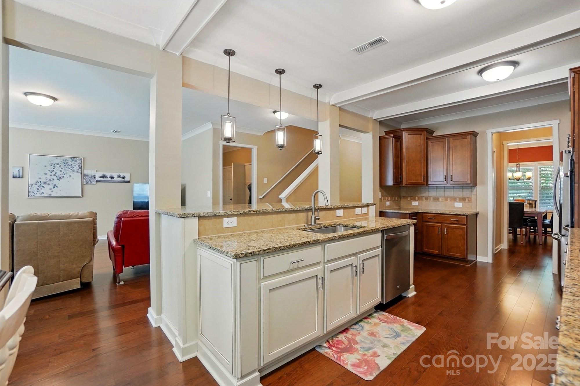 Fort Mill, South Carolina, 29707, United States, 5 Bedrooms Bedrooms, ,4 BathroomsBathrooms,Residential,For Sale,1840064