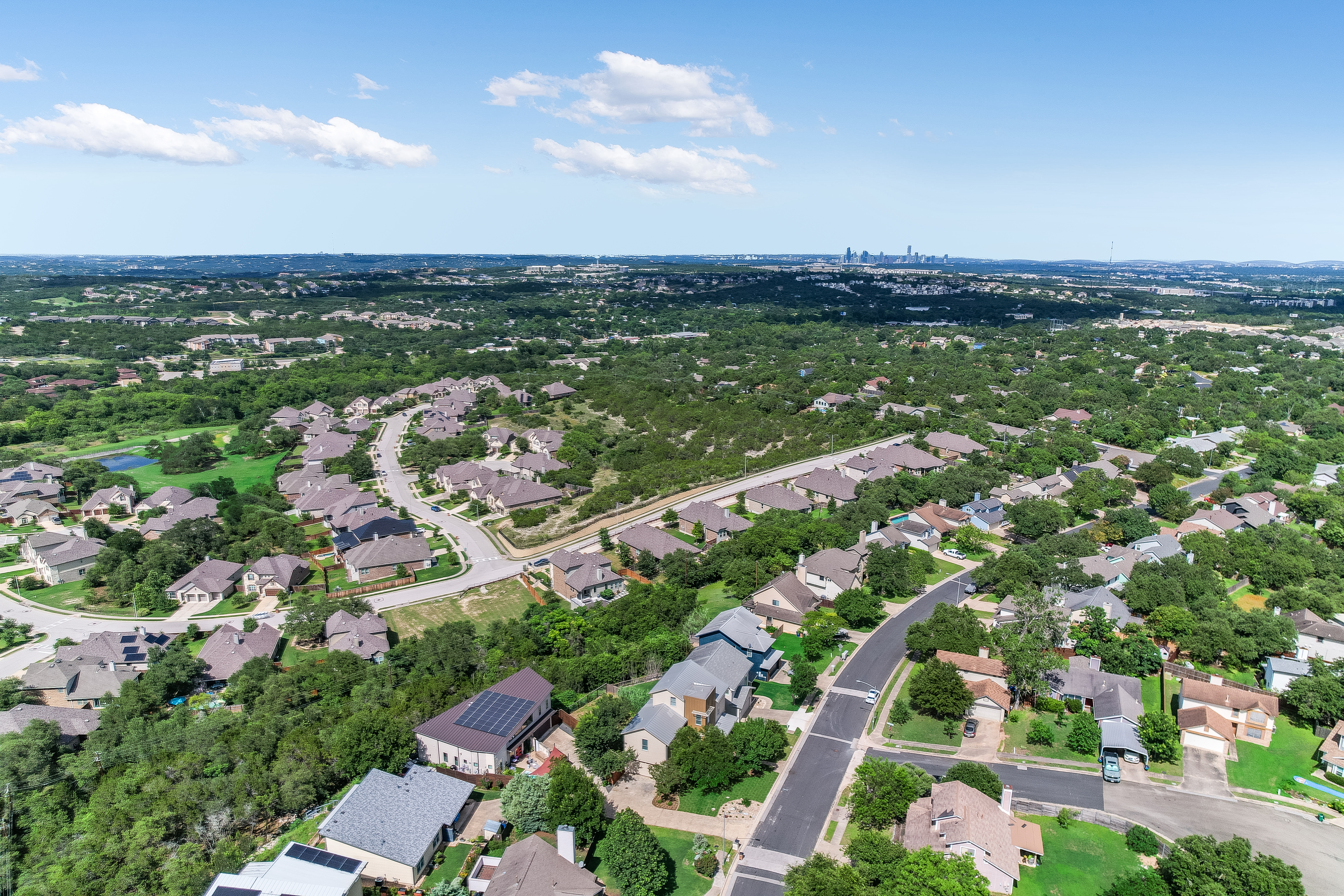  8500 Red Willow Drive Unit A , Austin, TX 78736 - 物件實景