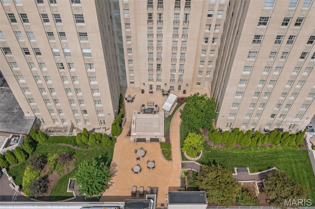 St Louis, Missouri, 63108, United States, 1 Bedroom Bedrooms, ,1 BathroomBathrooms,Residential,For Sale,1729096