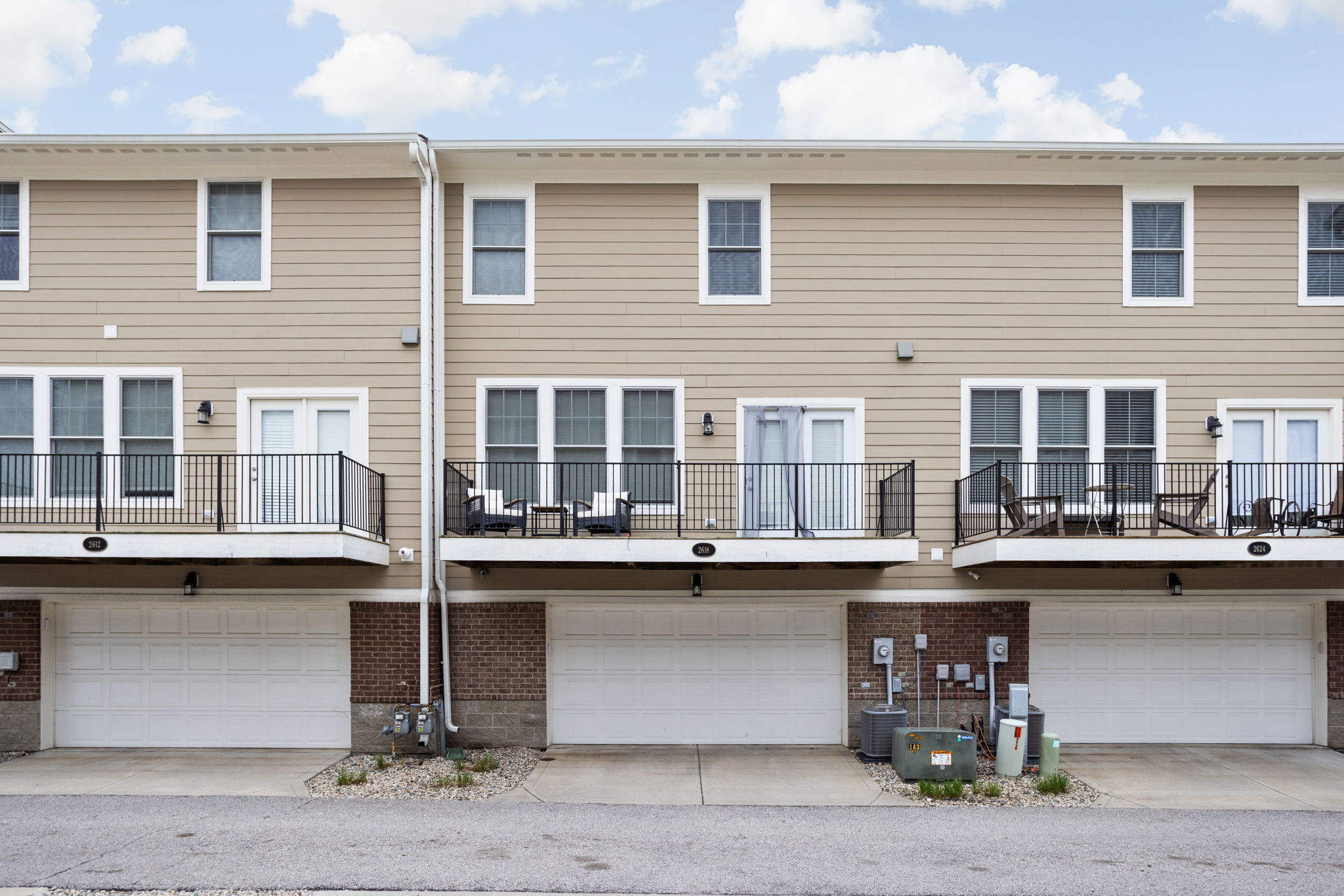  Exceptional 3 Bedroom Townhome in the Village of WestClay - 物件實景