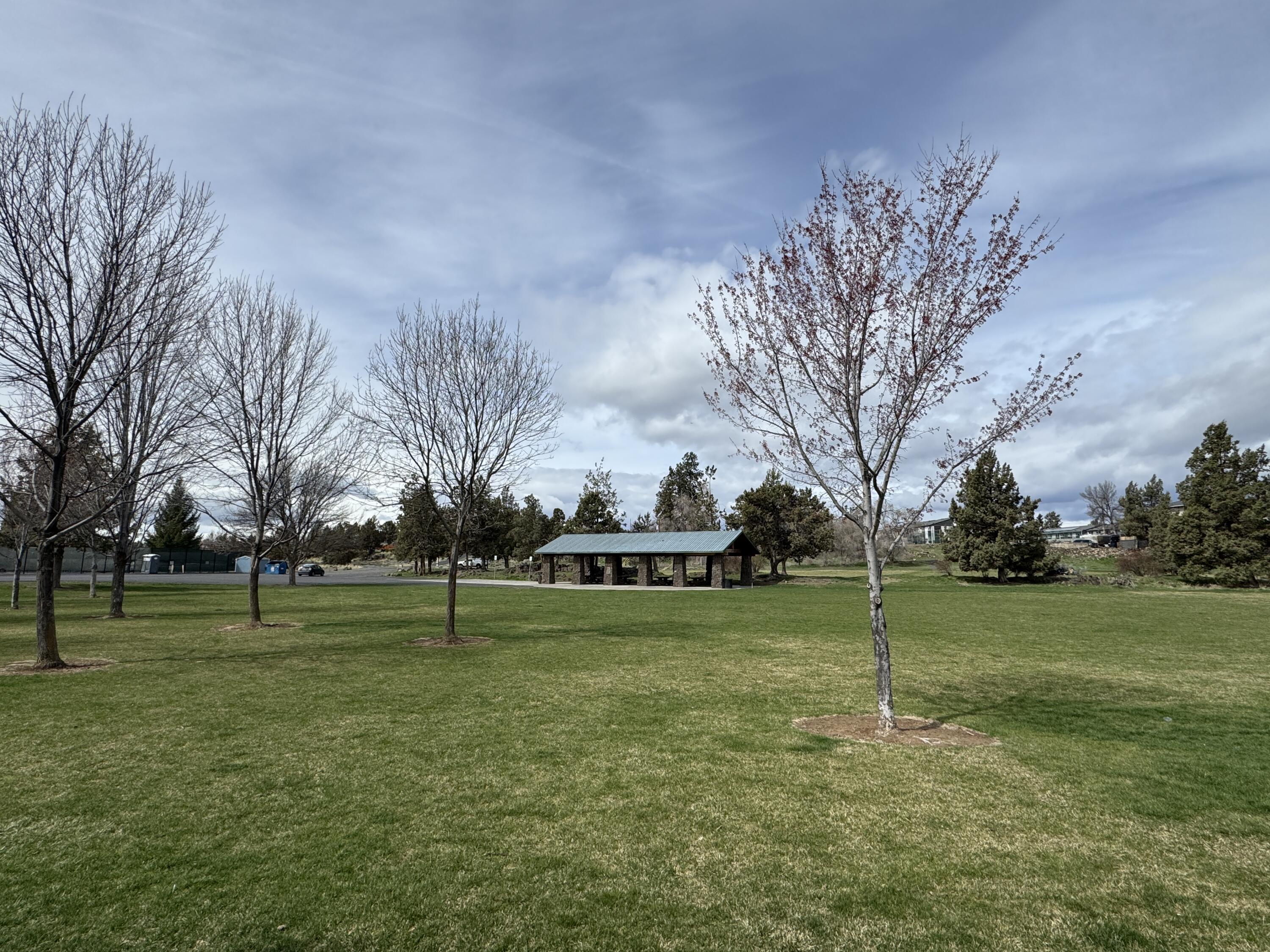 Redmond, Oregon, 97756, United States, 2 Bedrooms Bedrooms, ,1 BathroomBathrooms,Residential,For Sale,1937266