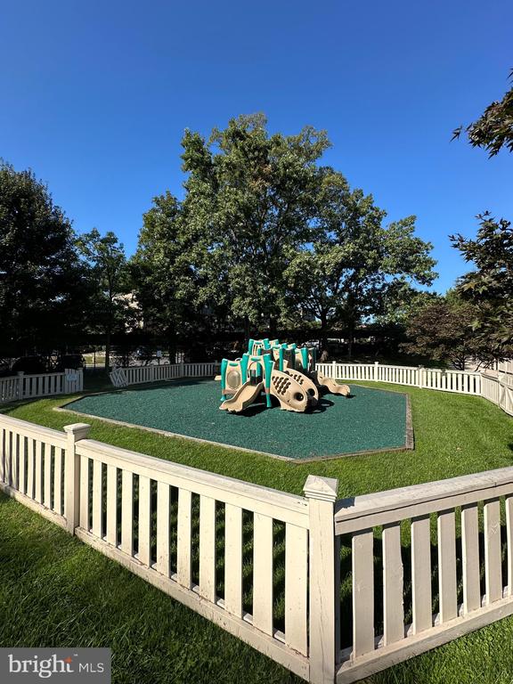 Alexandria, Virginia, 22304, United States, 3 Bedrooms Bedrooms, ,3 BathroomsBathrooms,Residential,For Sale,1980099