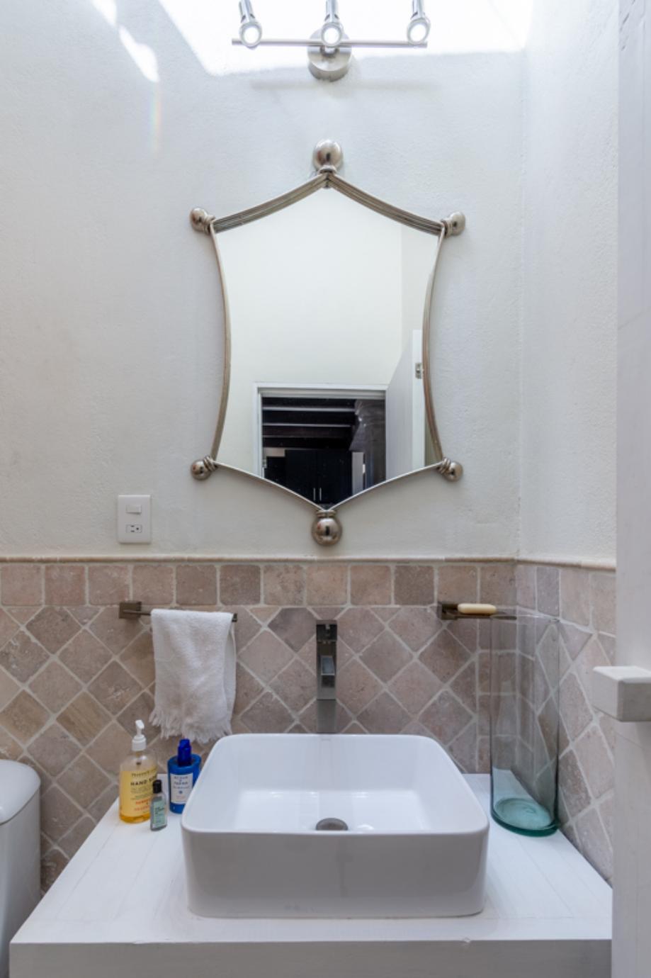 San Miguel de Allende, Guanajuato, 37700, Mexico, 2 Bedrooms Bedrooms, ,2 BathroomsBathrooms,Residential,For Sale,1779009