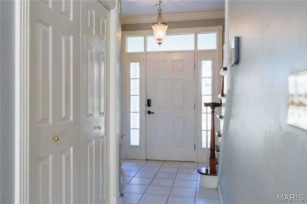 Glen Carbon, Illinois, 62034, United States, 5 Bedrooms Bedrooms, ,4 BathroomsBathrooms,Residential,For Sale,1977133