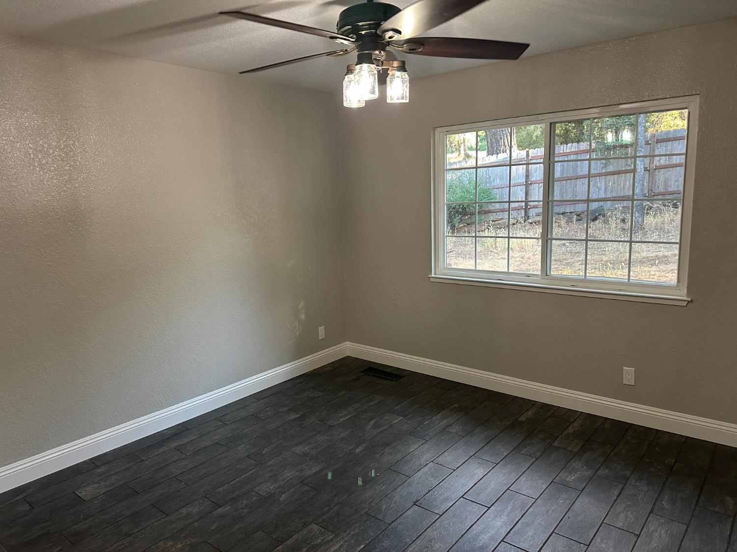 El Dorado, California, 95623, United States, 3 Bedrooms Bedrooms, ,2 BathroomsBathrooms,Residential,For Sale,1888734